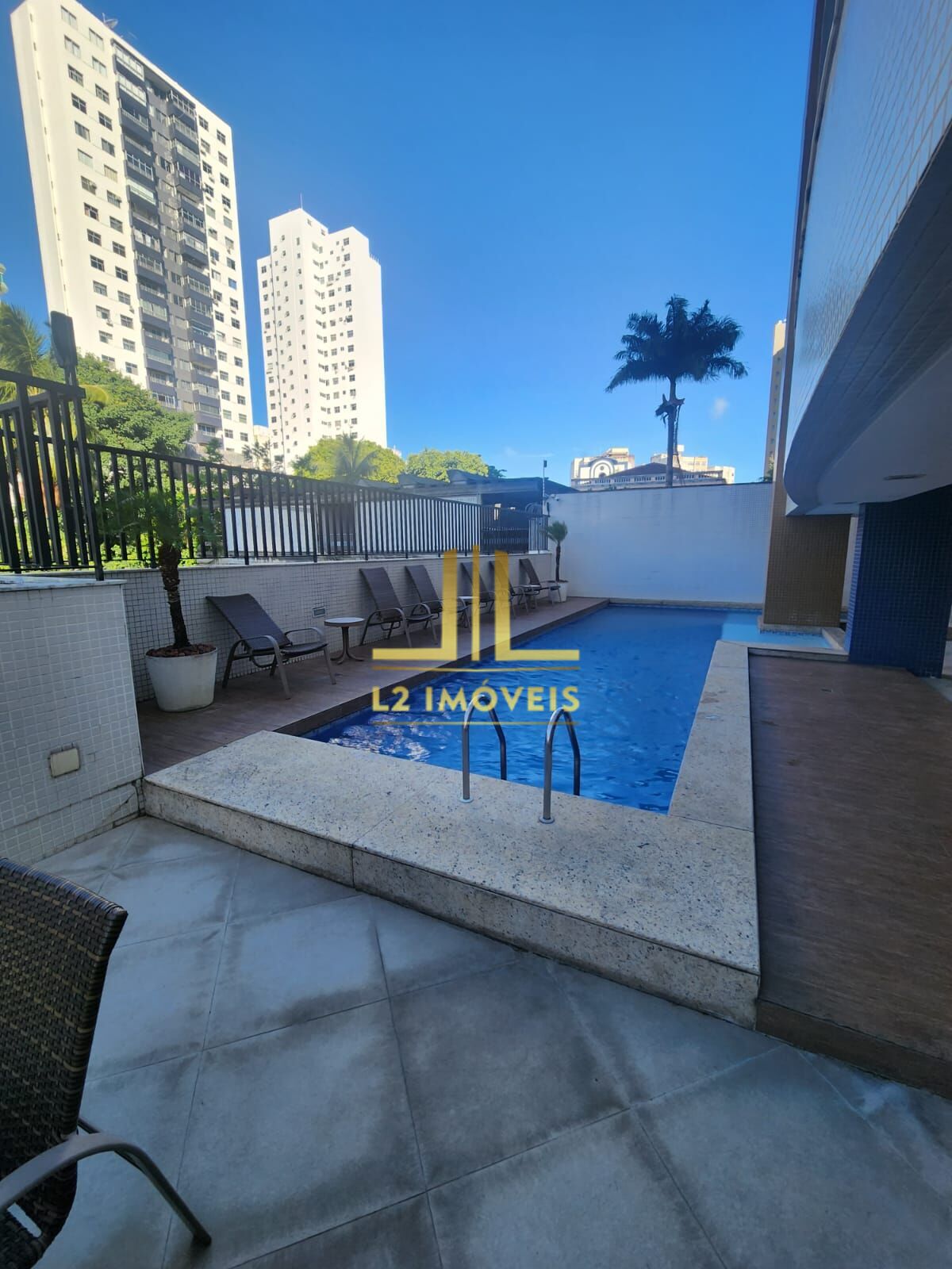 Apartamento à venda com 3 quartos, 188m² - Foto 11