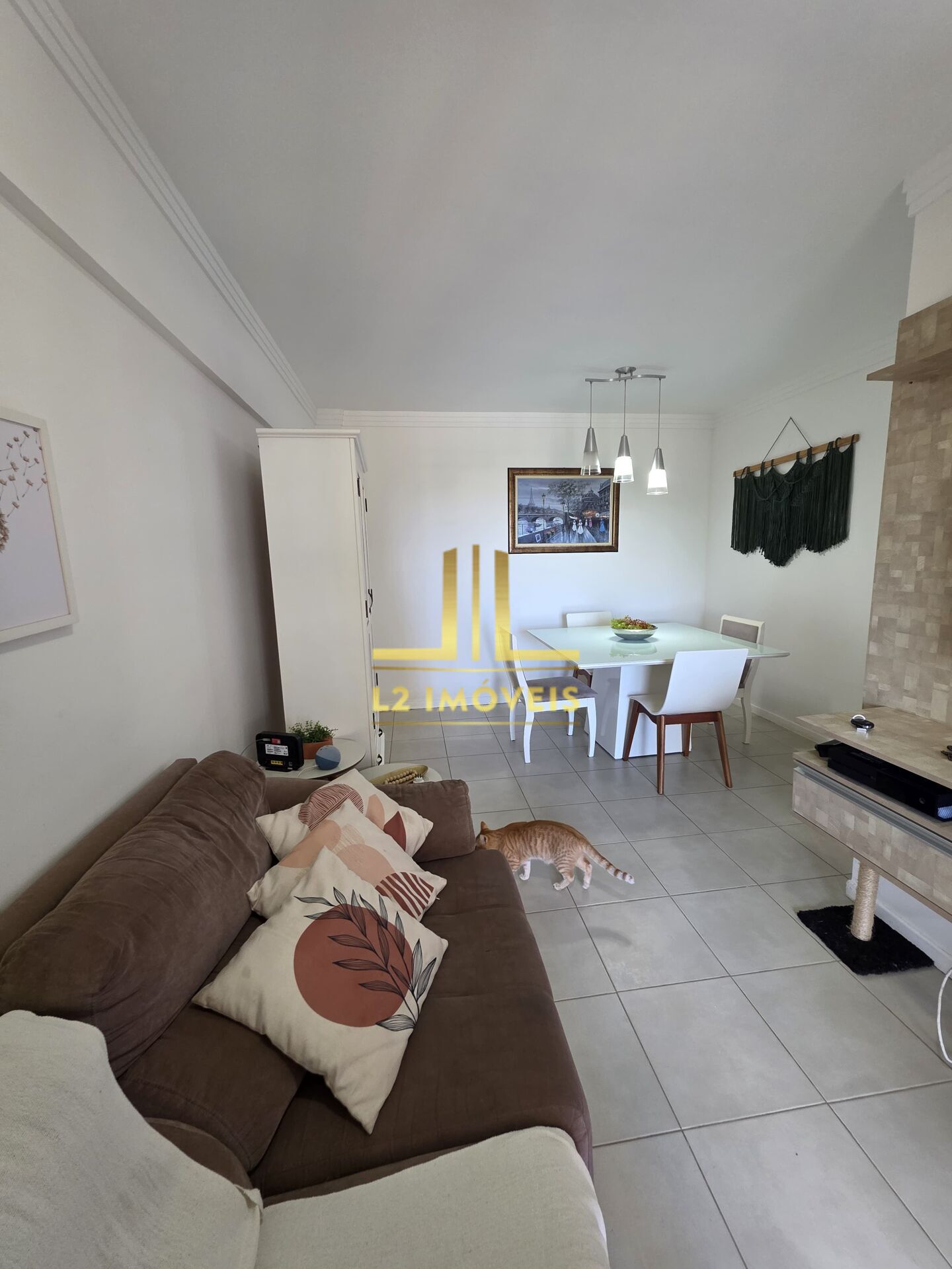 Apartamento à venda com 3 quartos, 83m² - Foto 1