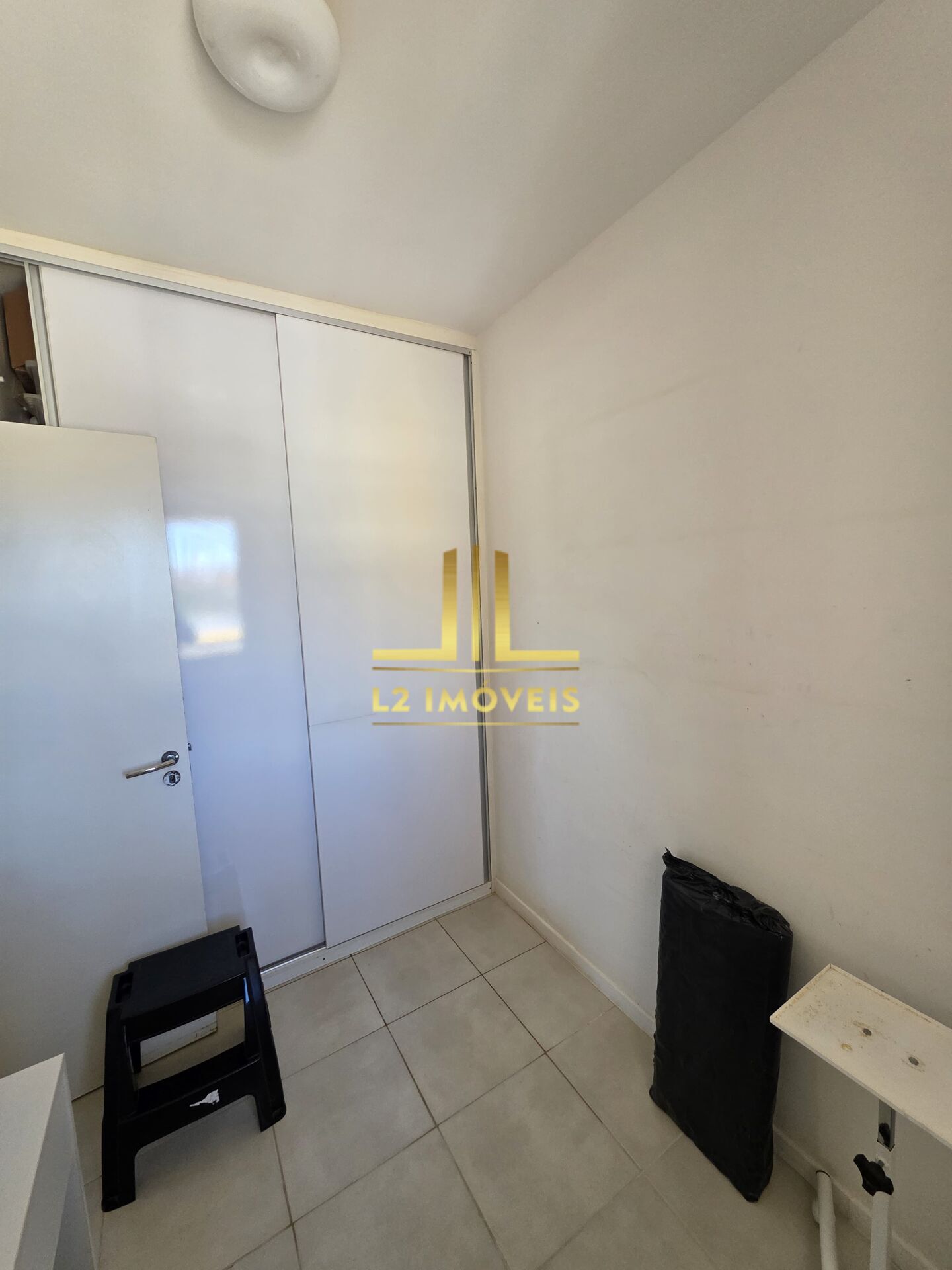 Apartamento à venda com 3 quartos, 83m² - Foto 17