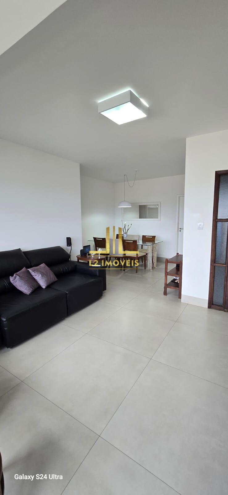 Apartamento à venda com 3 quartos, 100m² - Foto 3