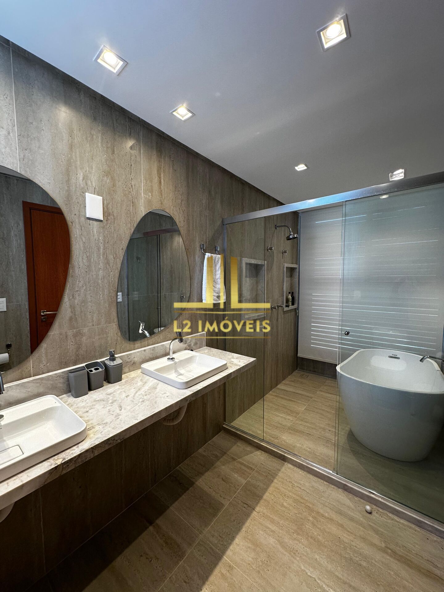 Casa à venda com 5 quartos, 450m² - Foto 17