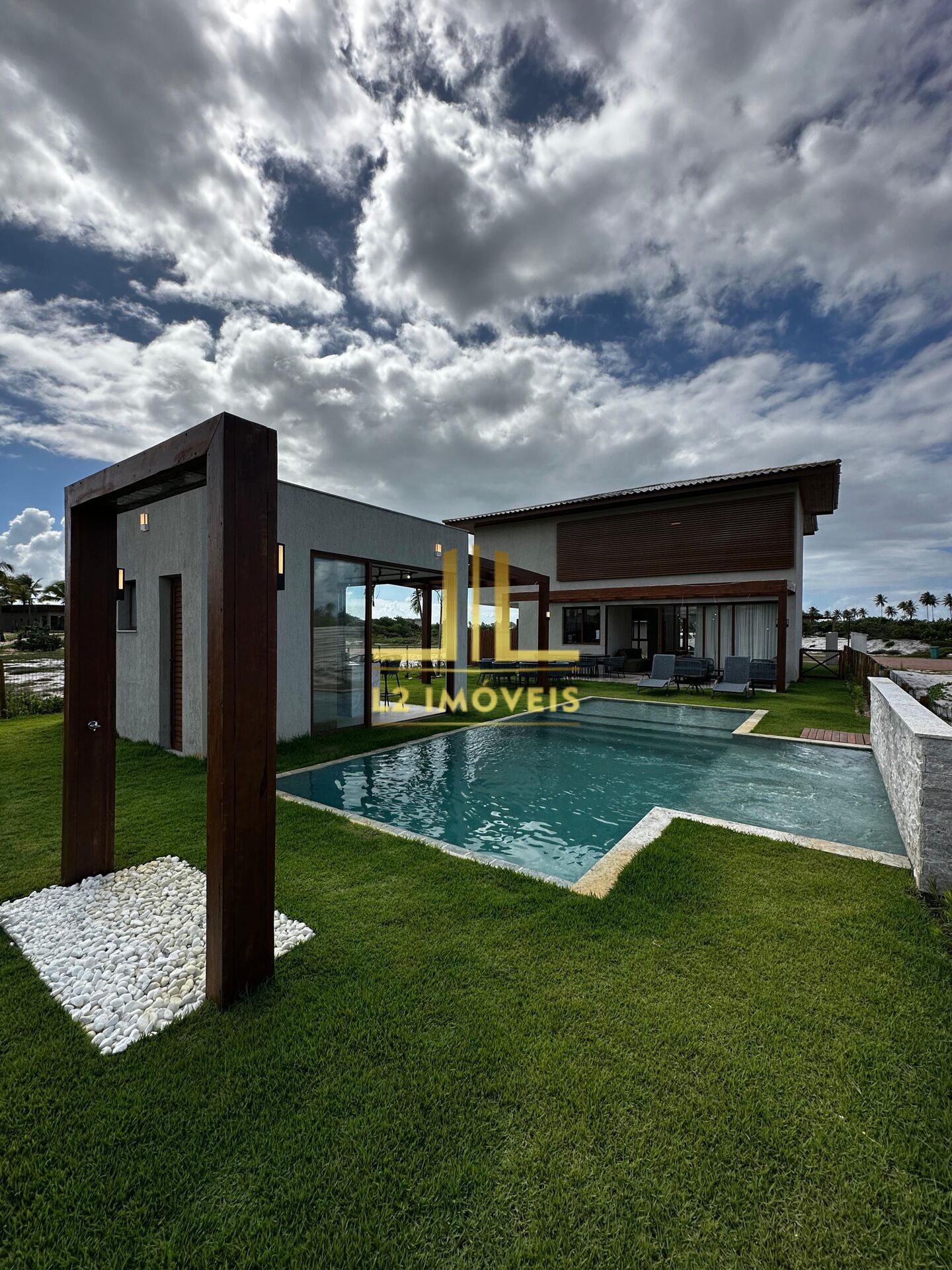 Casa à venda com 5 quartos, 450m² - Foto 2