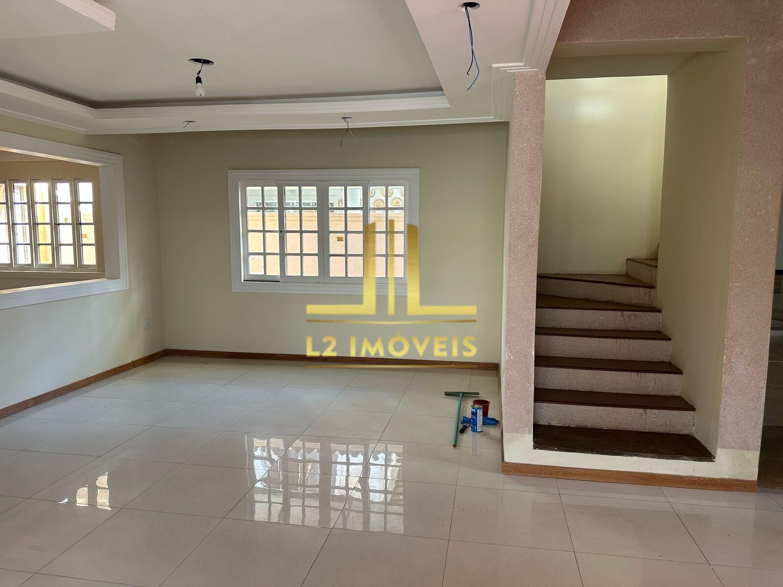 Casa à venda com 5 quartos, 207m² - Foto 35