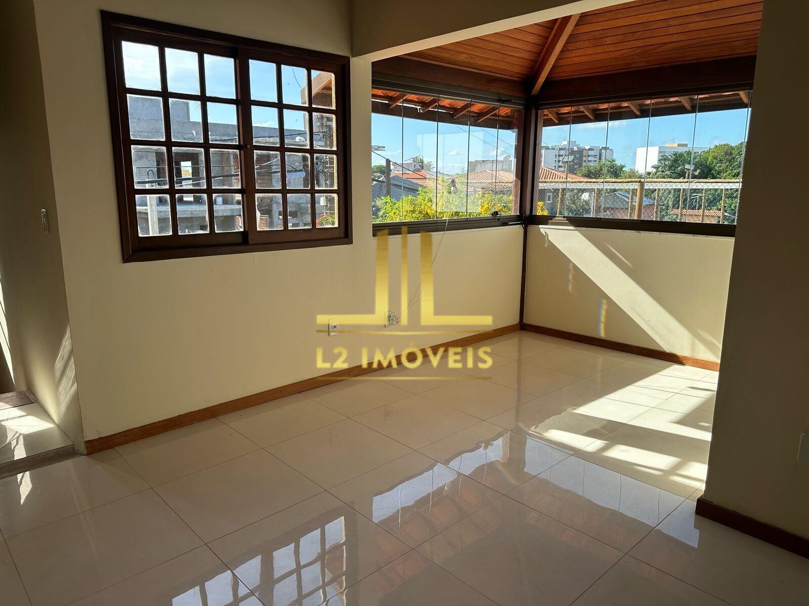 Casa à venda com 5 quartos, 207m² - Foto 17