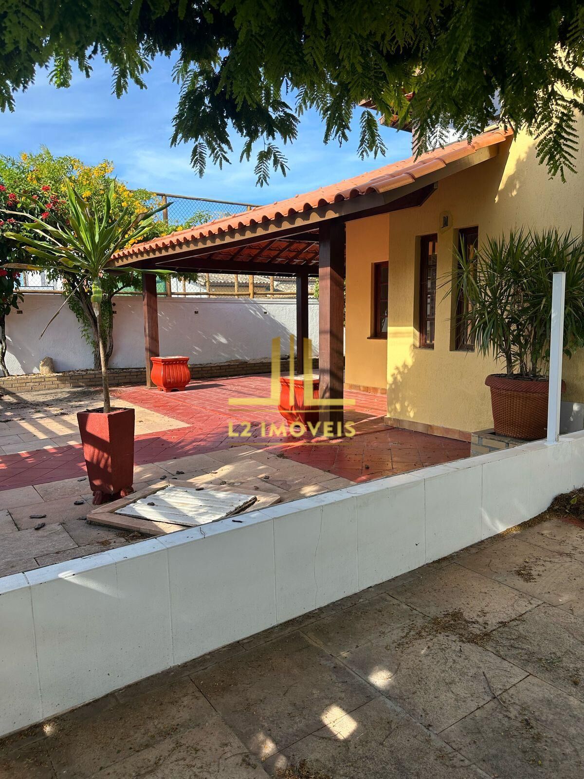 Casa à venda com 5 quartos, 207m² - Foto 4