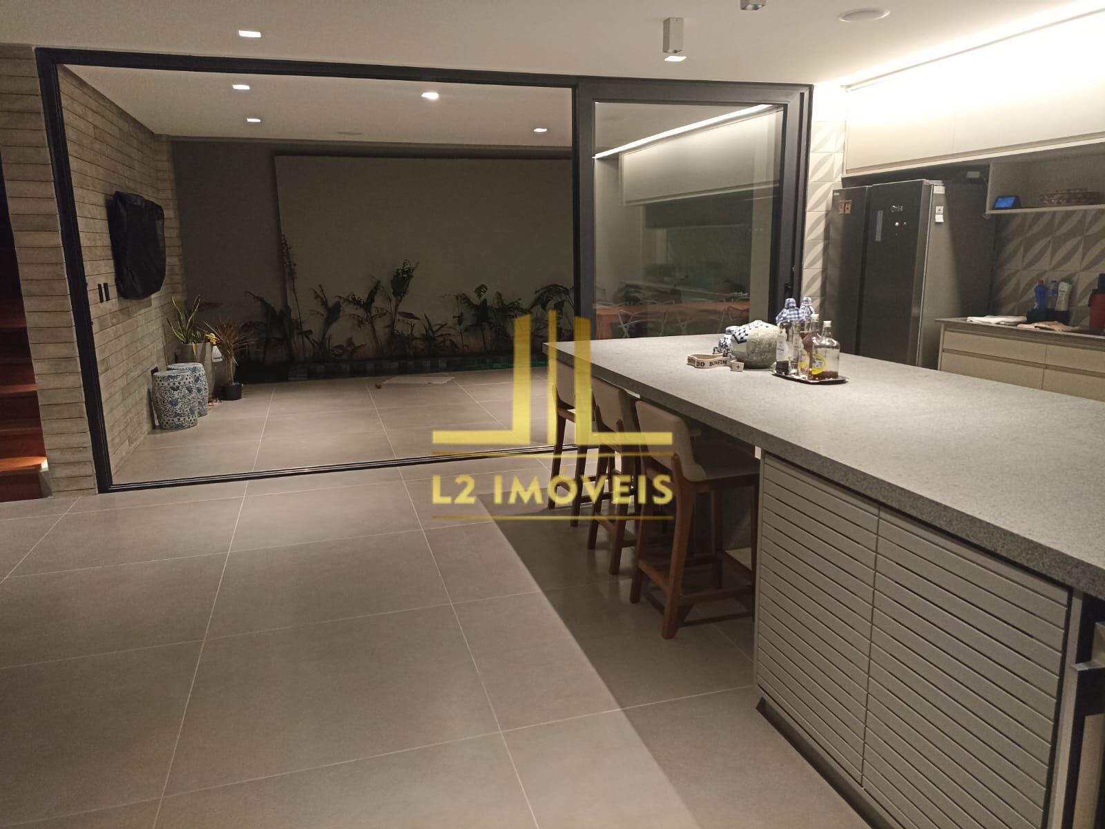 Casa à venda com 4 quartos, 300m² - Foto 19