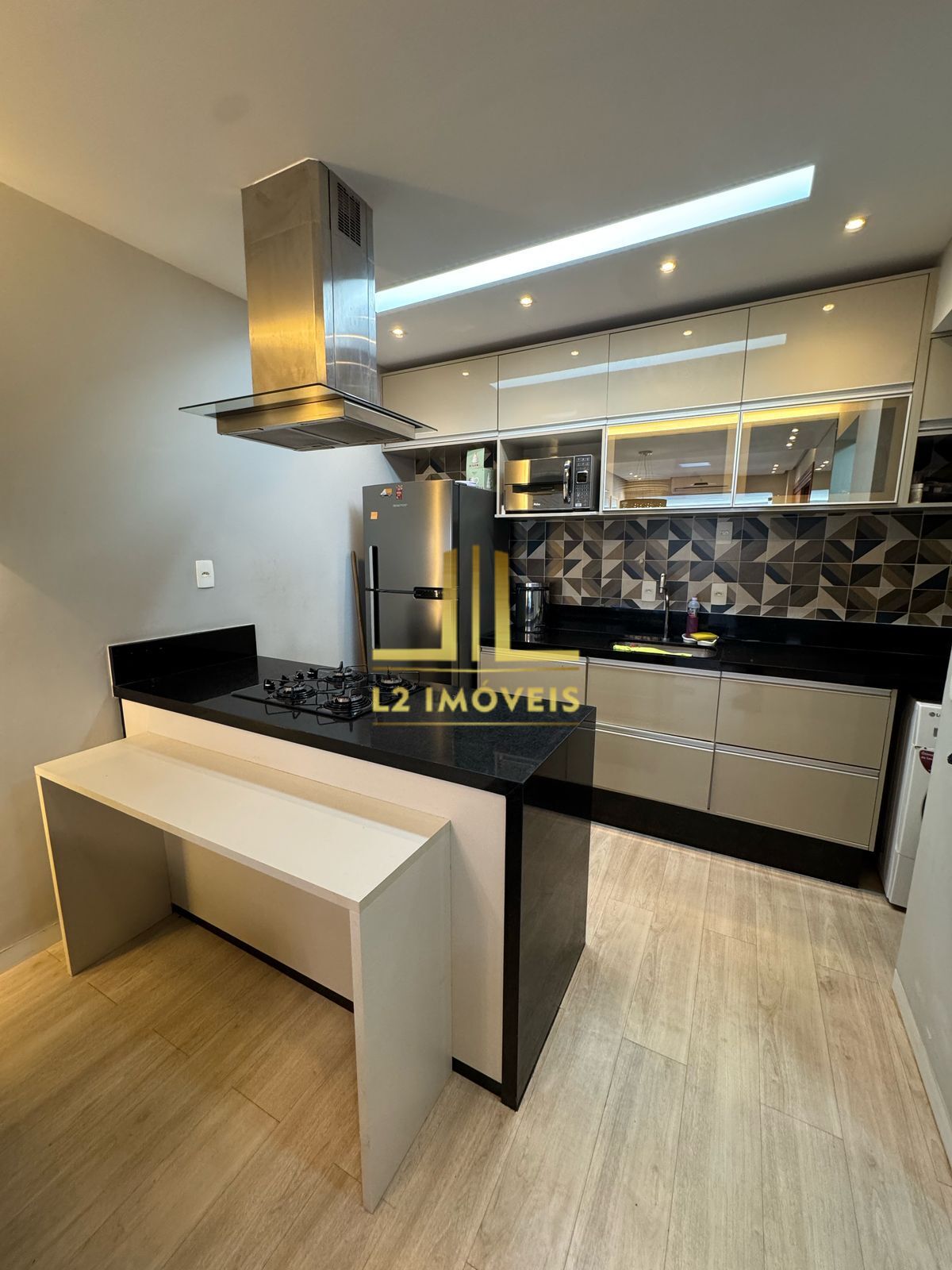 Apartamento - Caminho das árvores