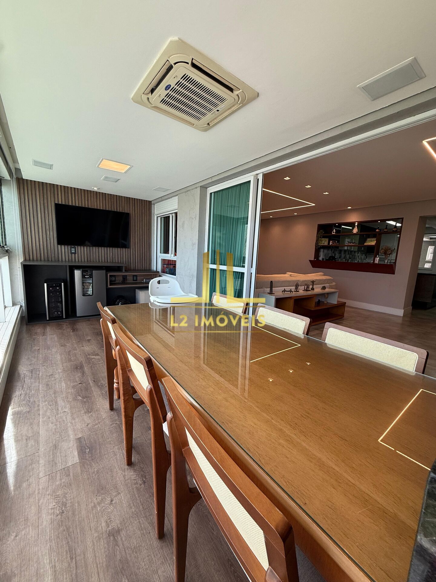 Apartamento à venda com 3 quartos, 143m² - Foto 8