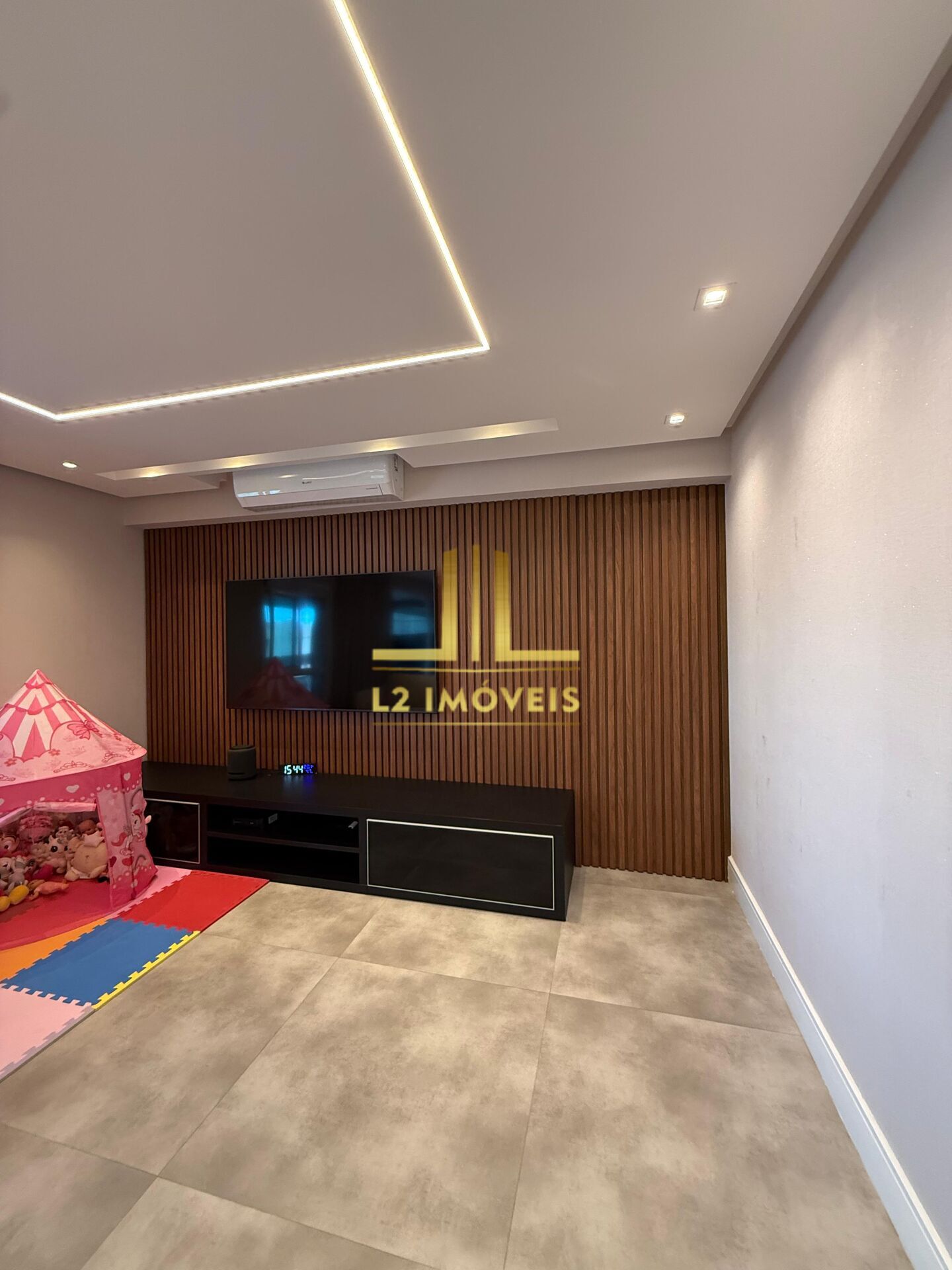 Apartamento à venda com 3 quartos, 143m² - Foto 11