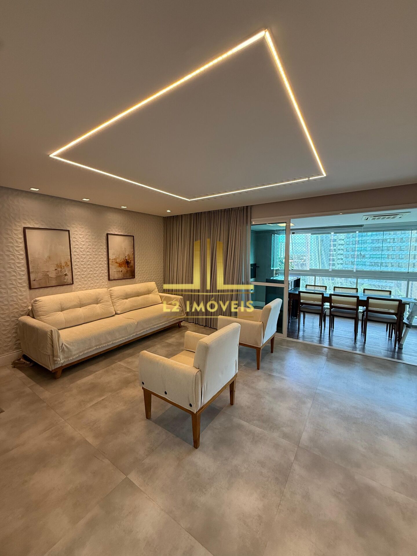Apartamento à venda com 3 quartos, 143m² - Foto 1