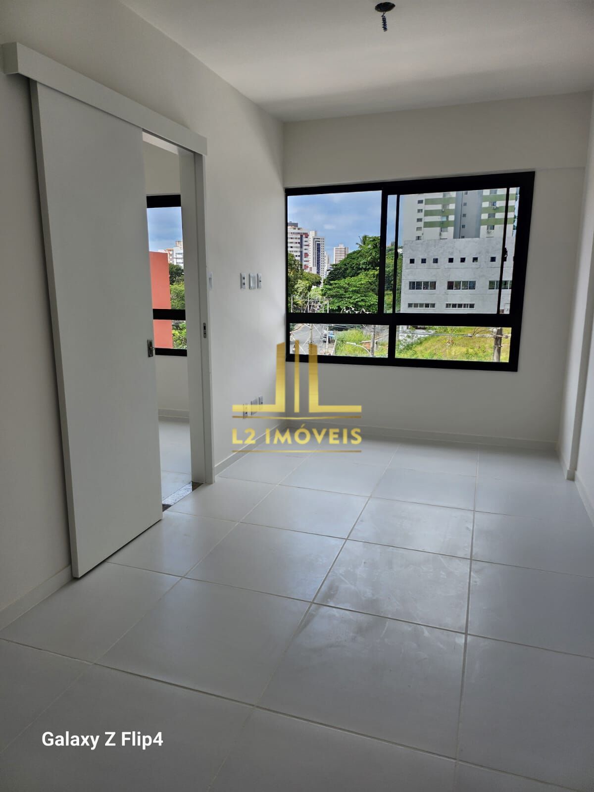 Apartamento à venda com 1 quarto, 30m² - Foto 1