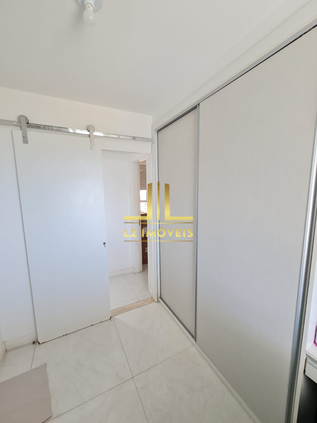 Apartamento à venda com 3 quartos, 110m² - Foto 19