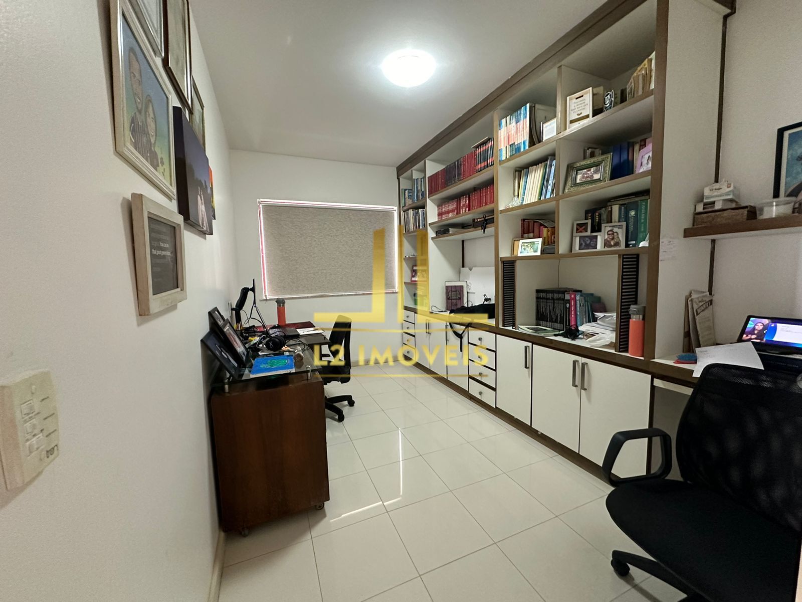 Apartamento à venda com 4 quartos, 192m² - Foto 4