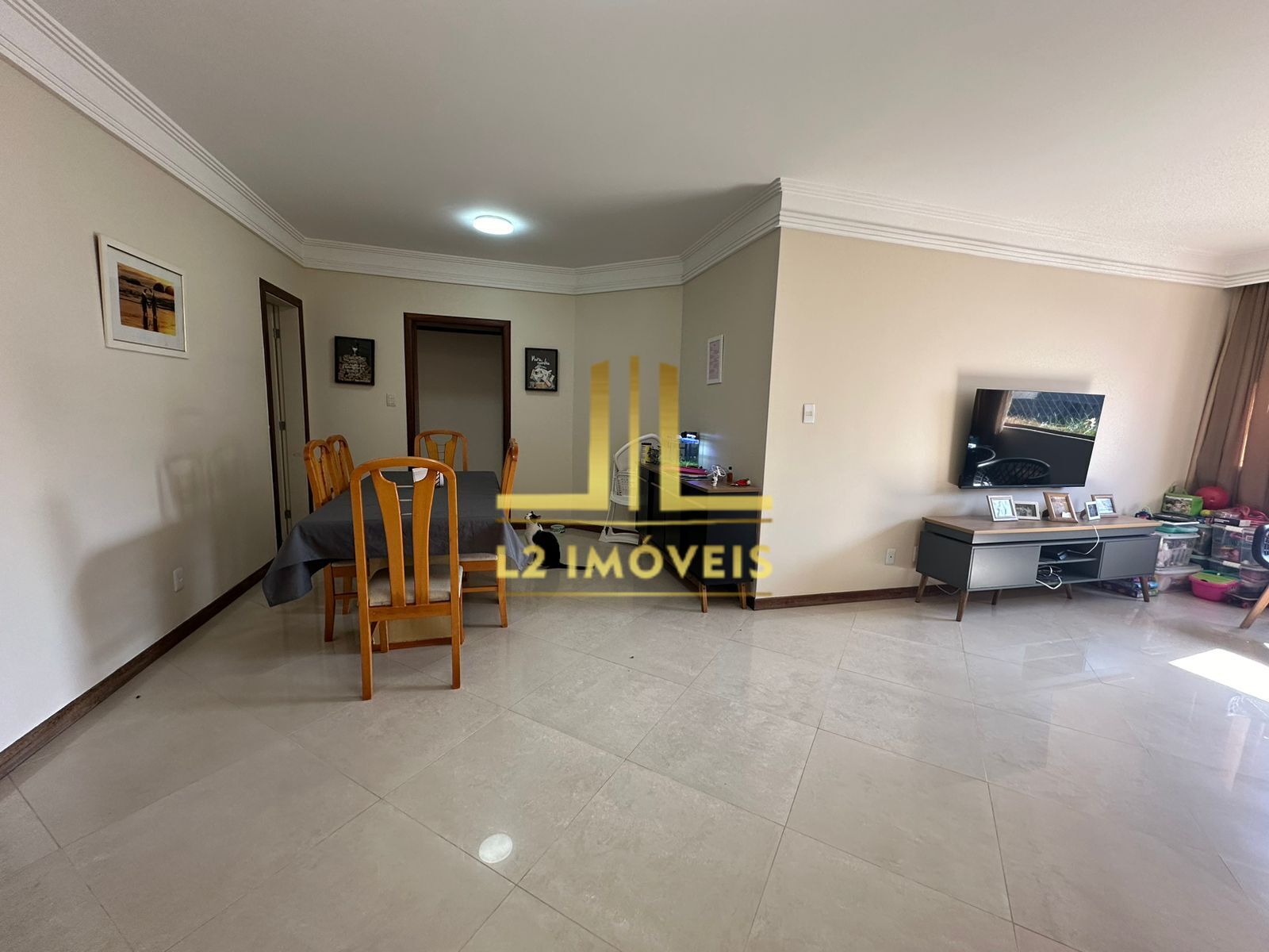 Apartamento à venda com 4 quartos, 192m² - Foto 3