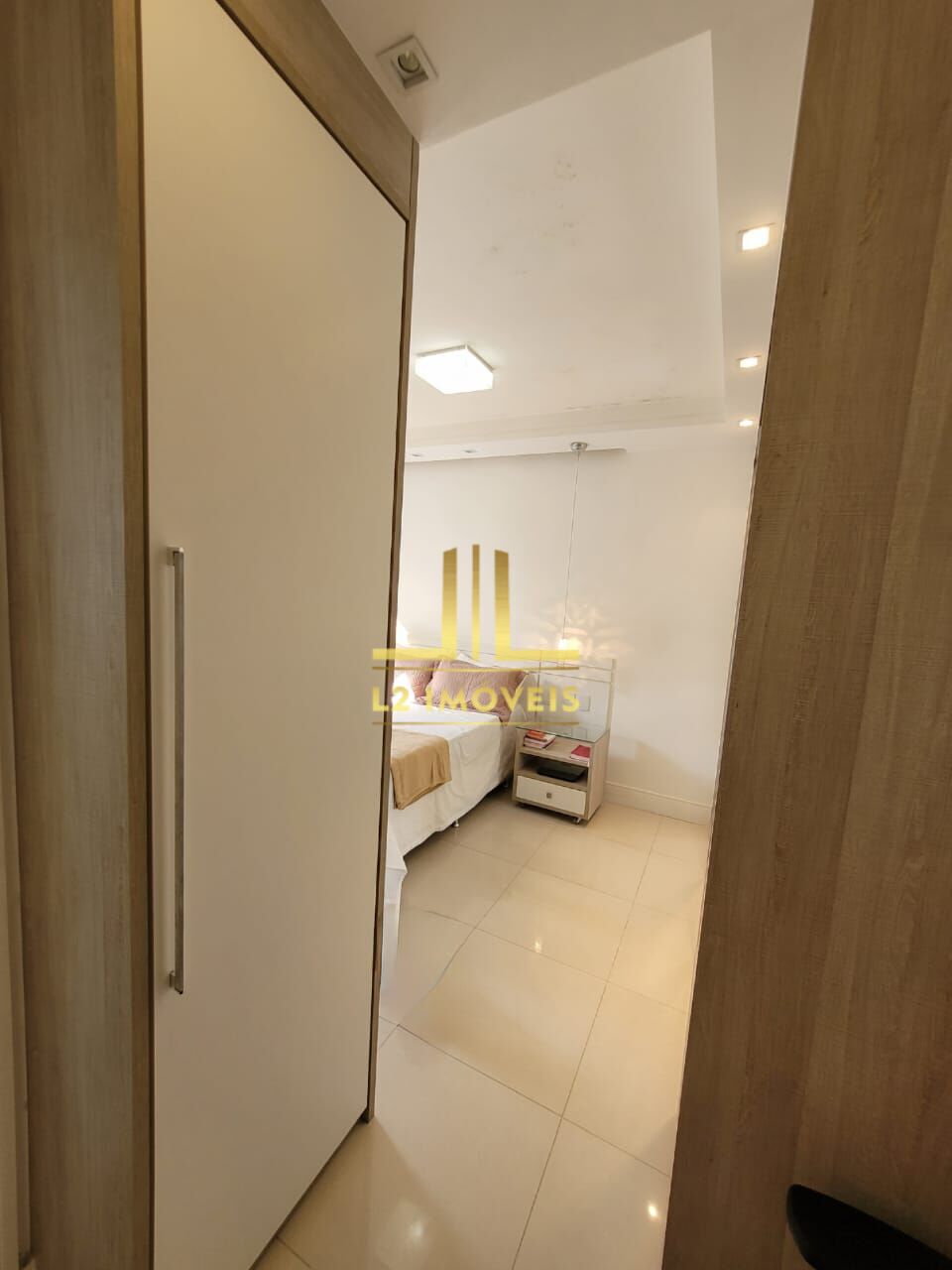 Apartamento à venda com 3 quartos, 110m² - Foto 11