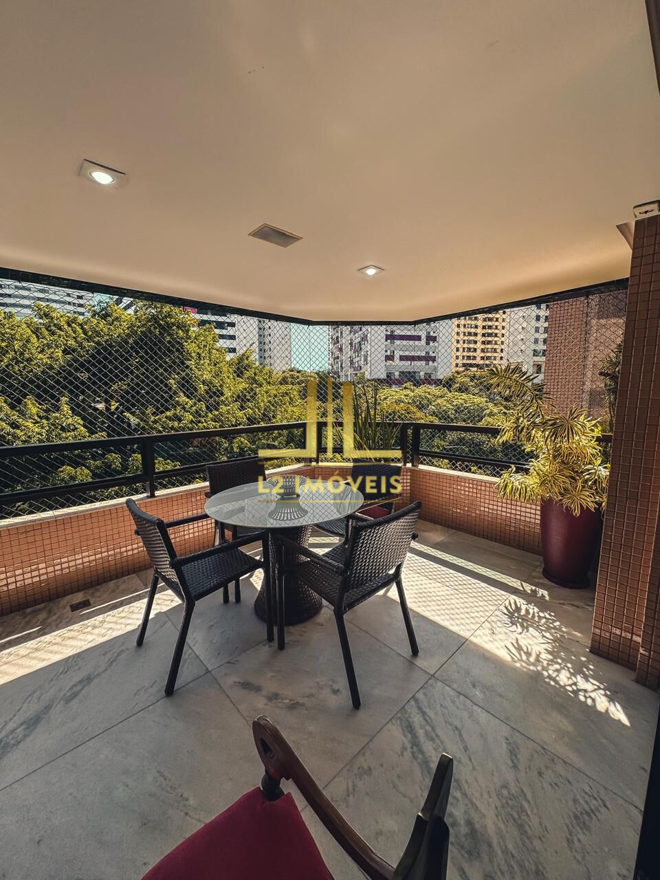 Apartamento - Itaigara