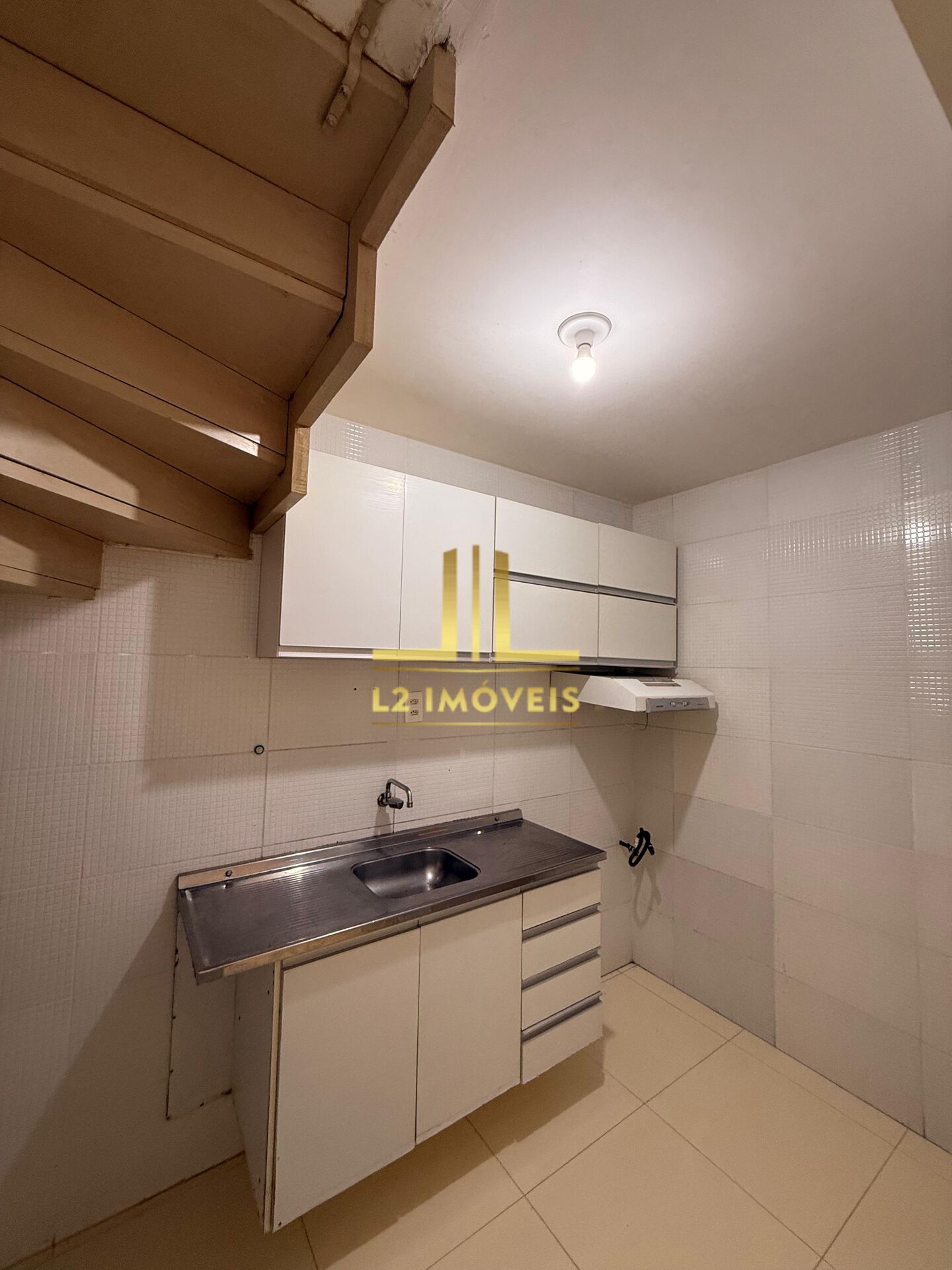 Casa à venda com 2 quartos, 90m² - Foto 14