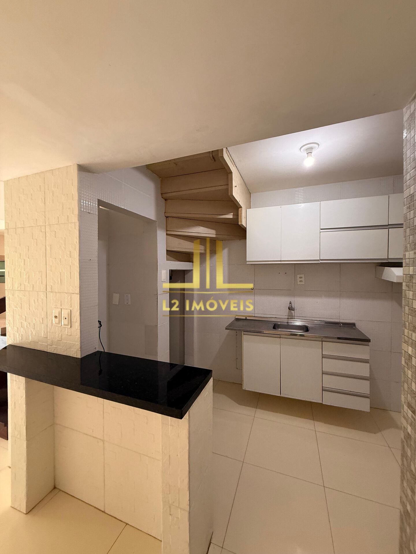 Casa à venda com 2 quartos, 90m² - Foto 15
