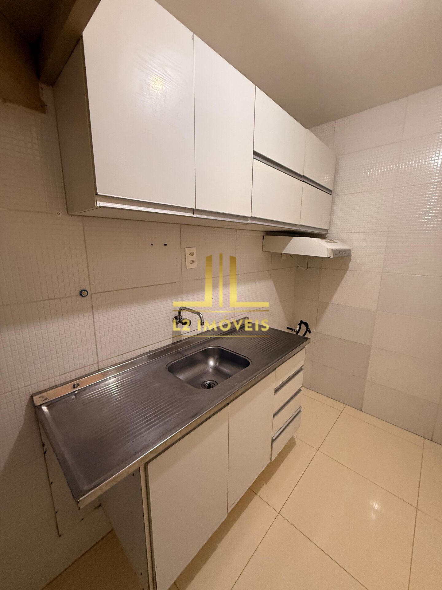 Casa à venda com 2 quartos, 90m² - Foto 13