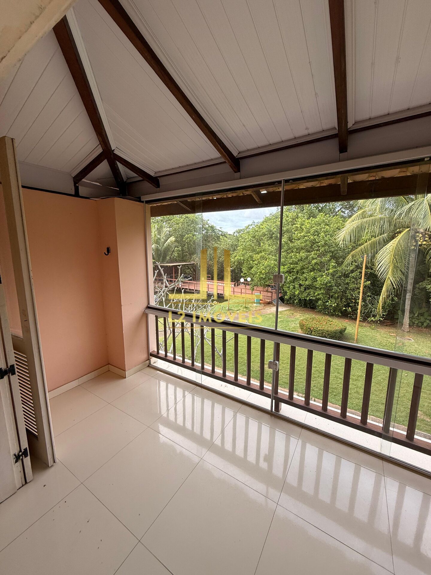 Casa à venda com 2 quartos, 90m² - Foto 11