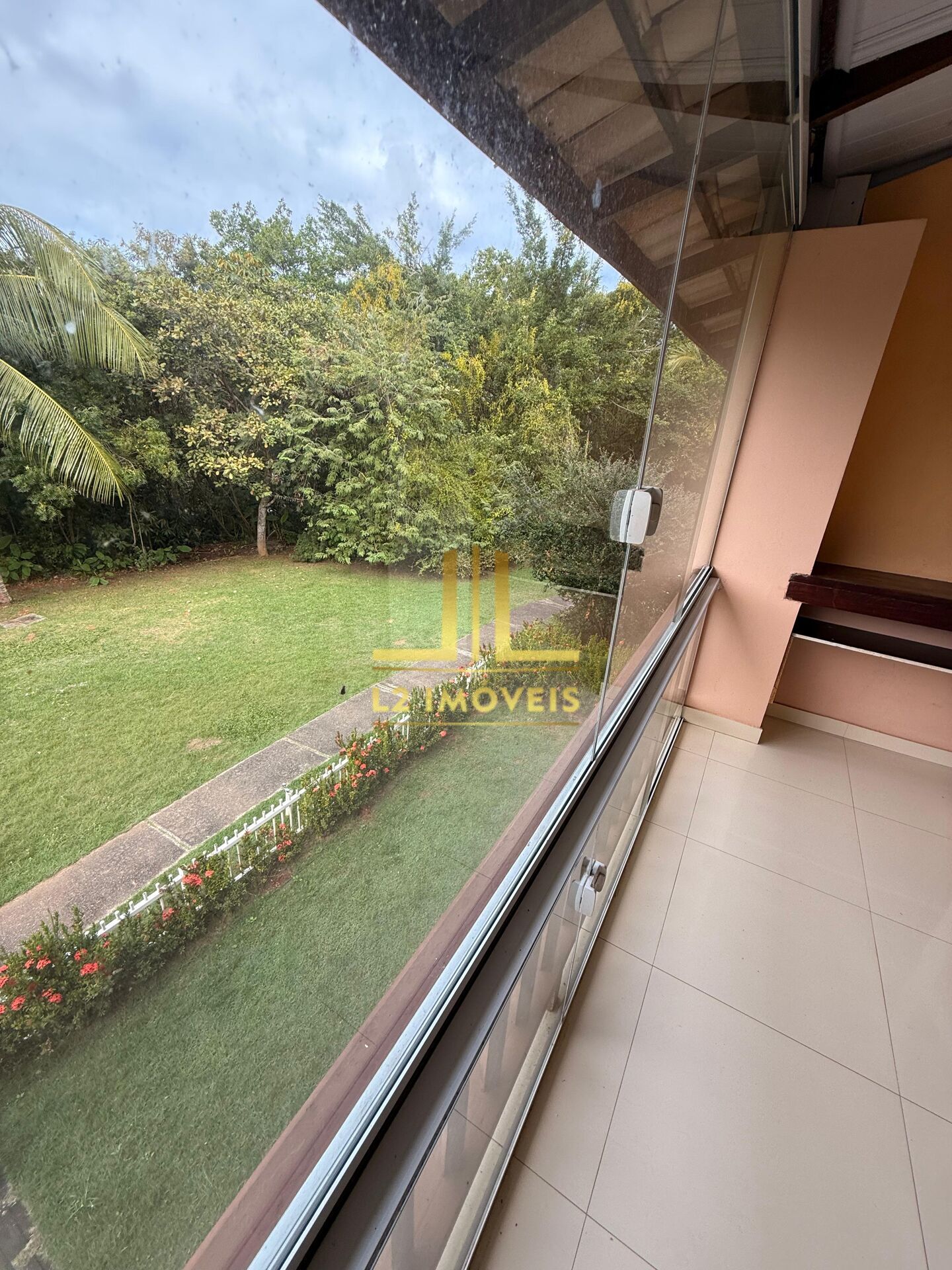 Casa à venda com 2 quartos, 90m² - Foto 3