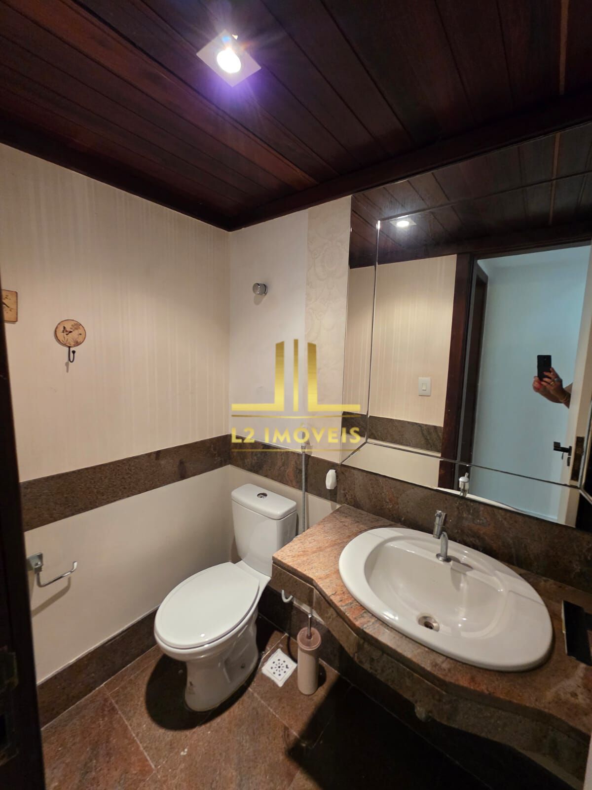 Apartamento para alugar com 4 quartos, 240m² - Foto 43
