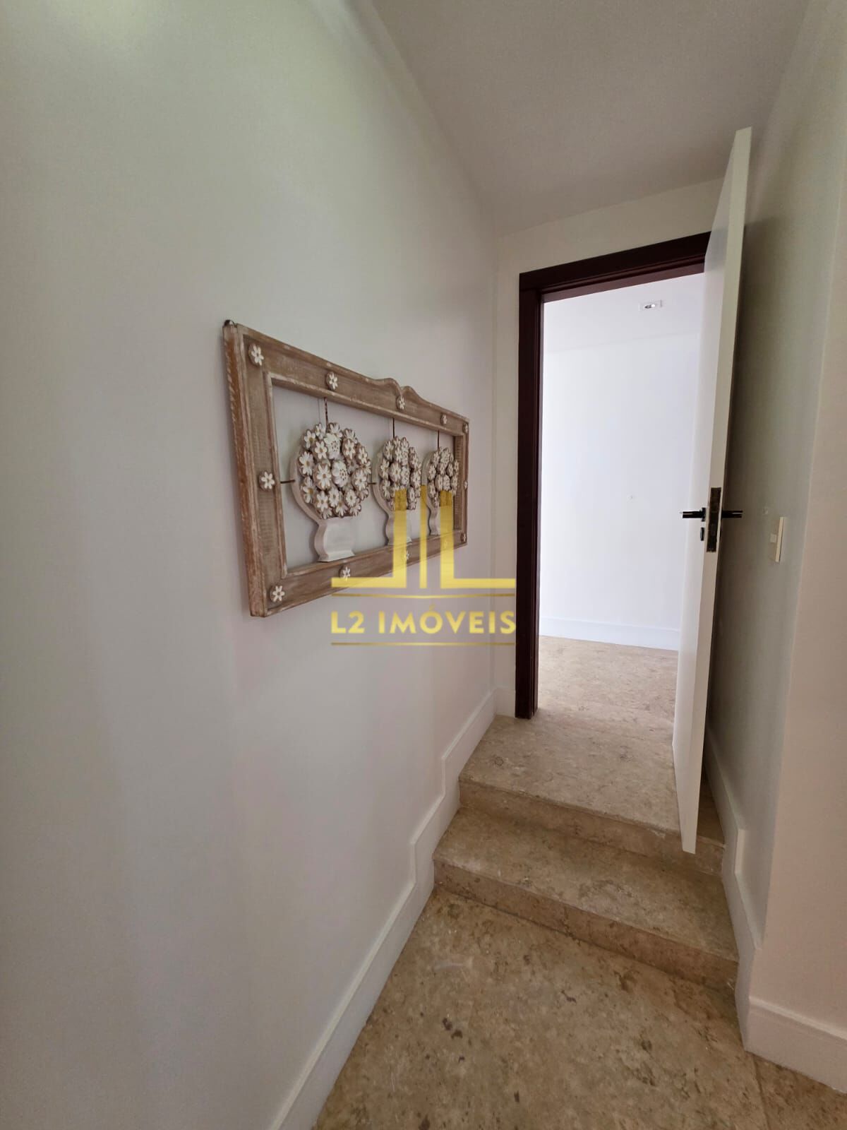 Apartamento para alugar com 4 quartos, 240m² - Foto 29
