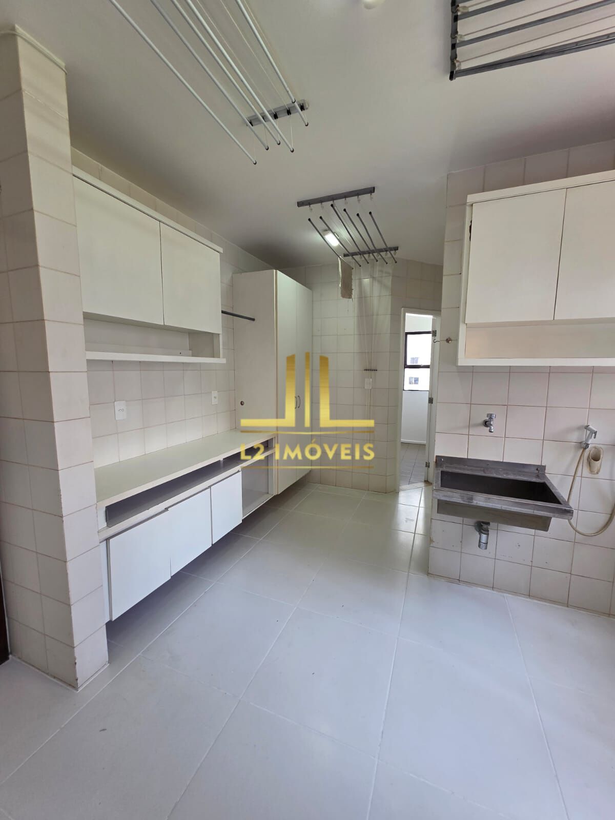 Apartamento para alugar com 4 quartos, 240m² - Foto 37