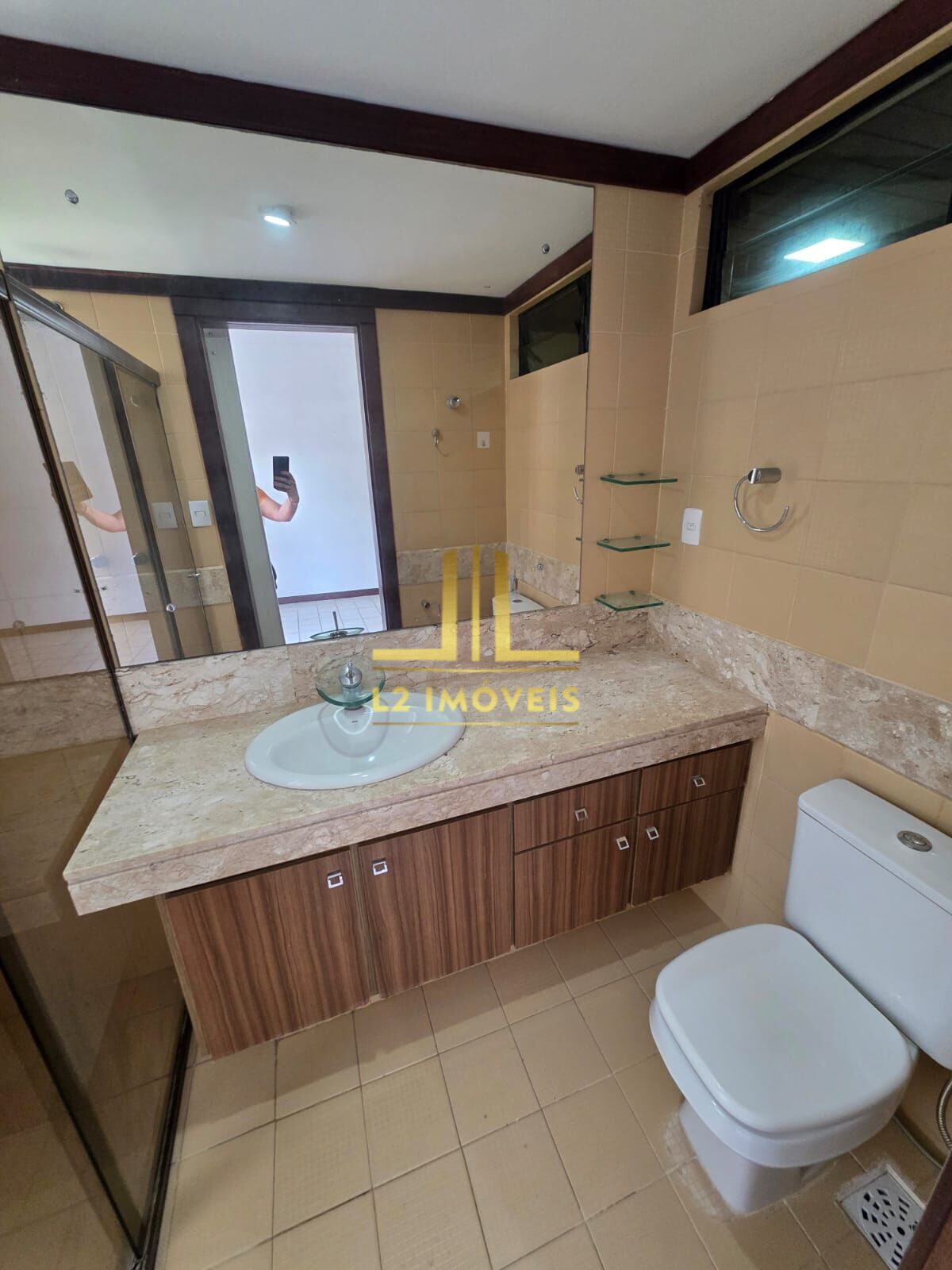 Apartamento para alugar com 4 quartos, 240m² - Foto 41