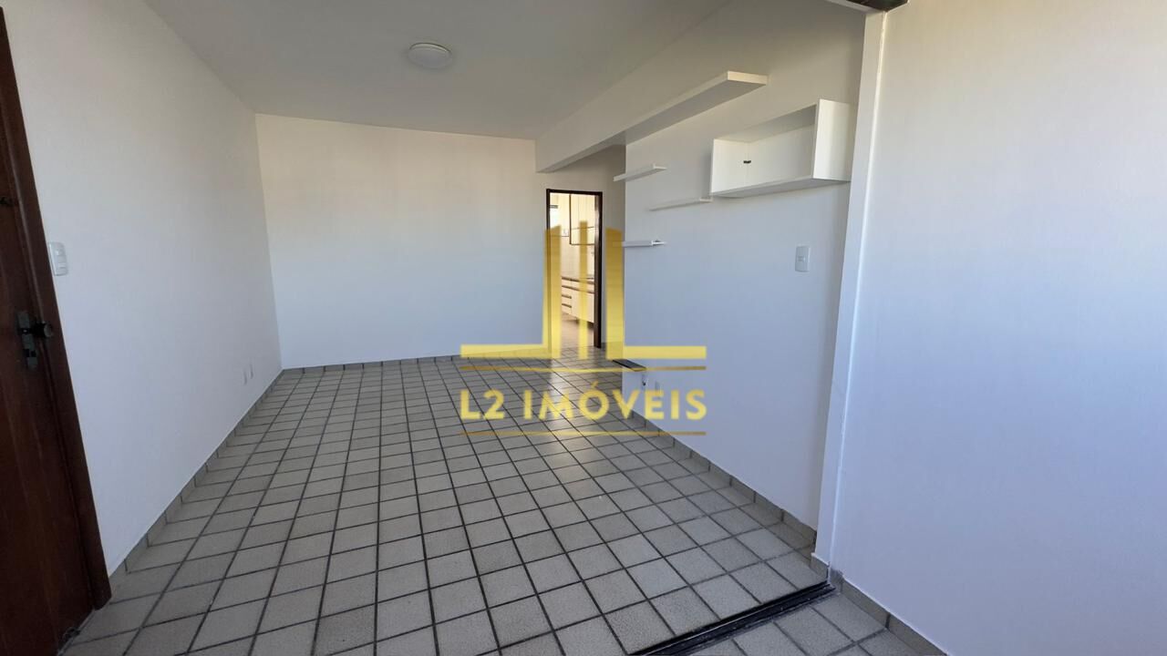 Apartamento à venda com 3 quartos, 95m² - Foto 13