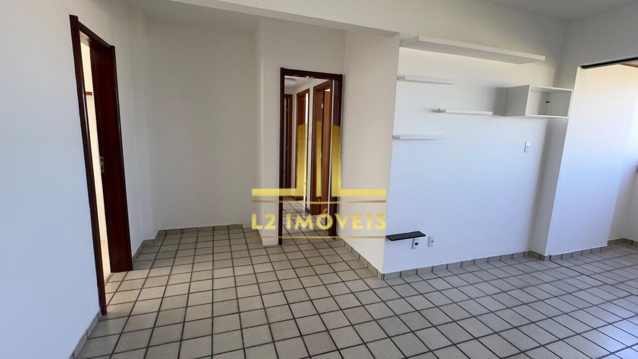 Apartamento à venda com 3 quartos, 95m² - Foto 3