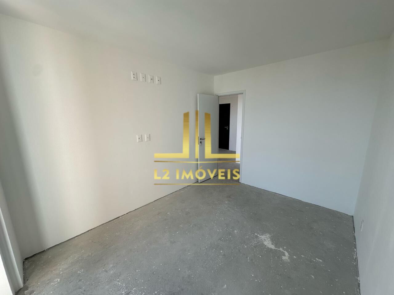 Apartamento - Caminho das árvores