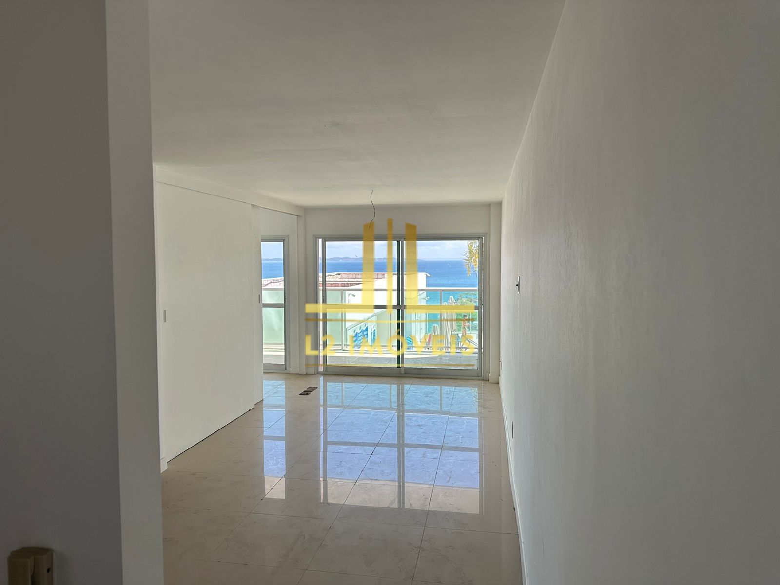 Apartamento à venda com 1 quarto, 67m² - Foto 2