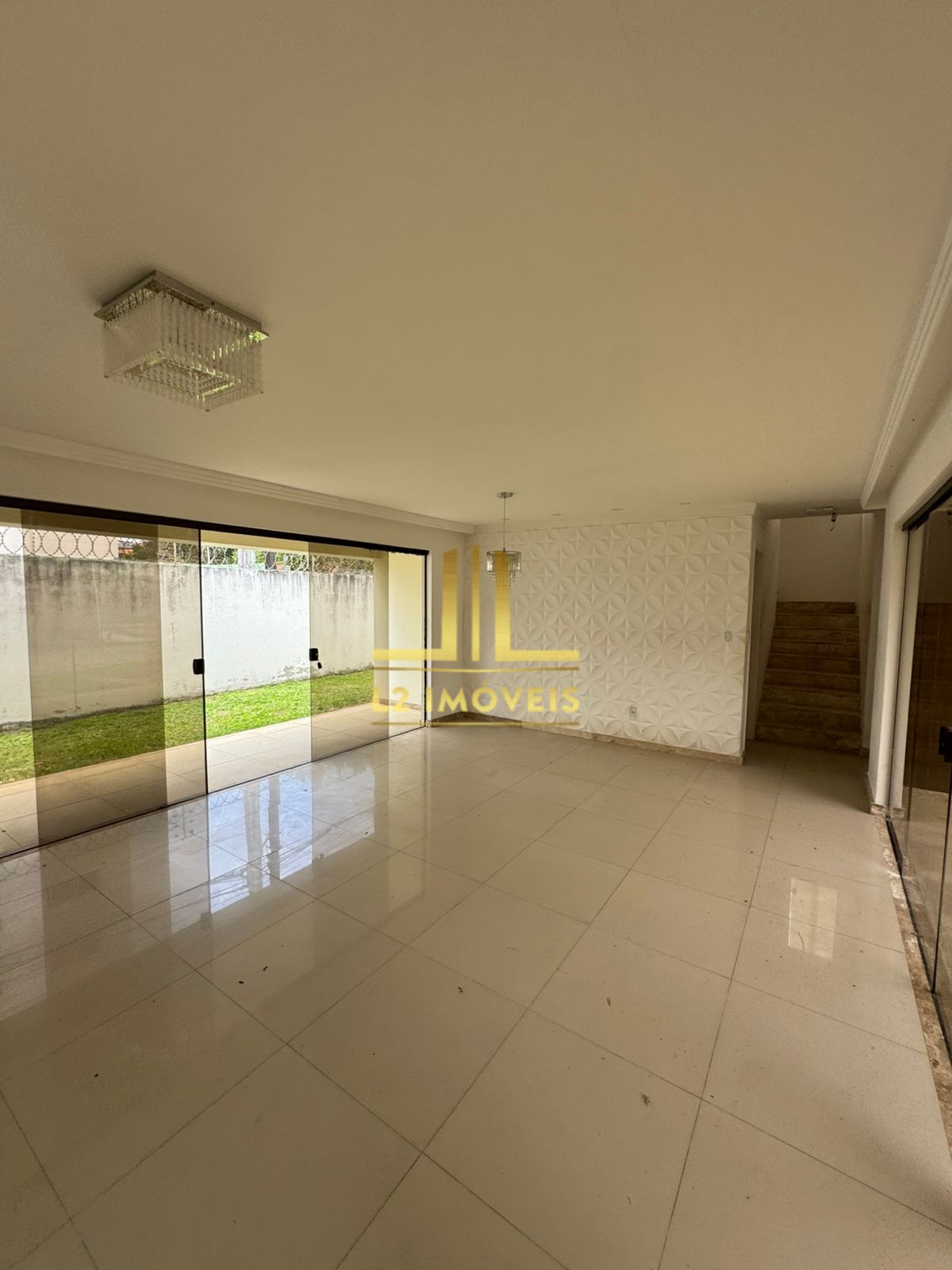 Casa à venda com 4 quartos, 180m² - Foto 12