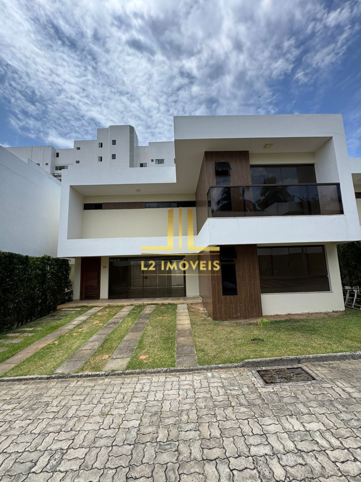 Casa à venda com 4 quartos, 180m² - Foto 1