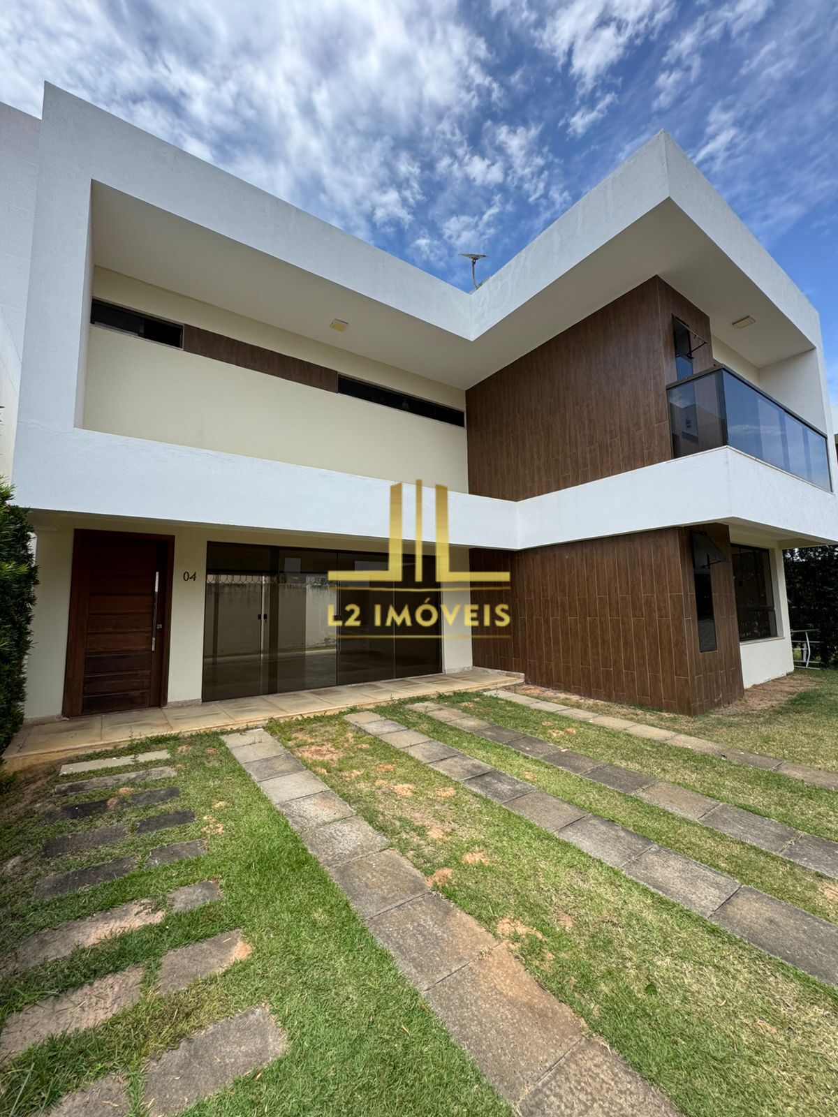 Casa à venda com 4 quartos, 180m² - Foto 2