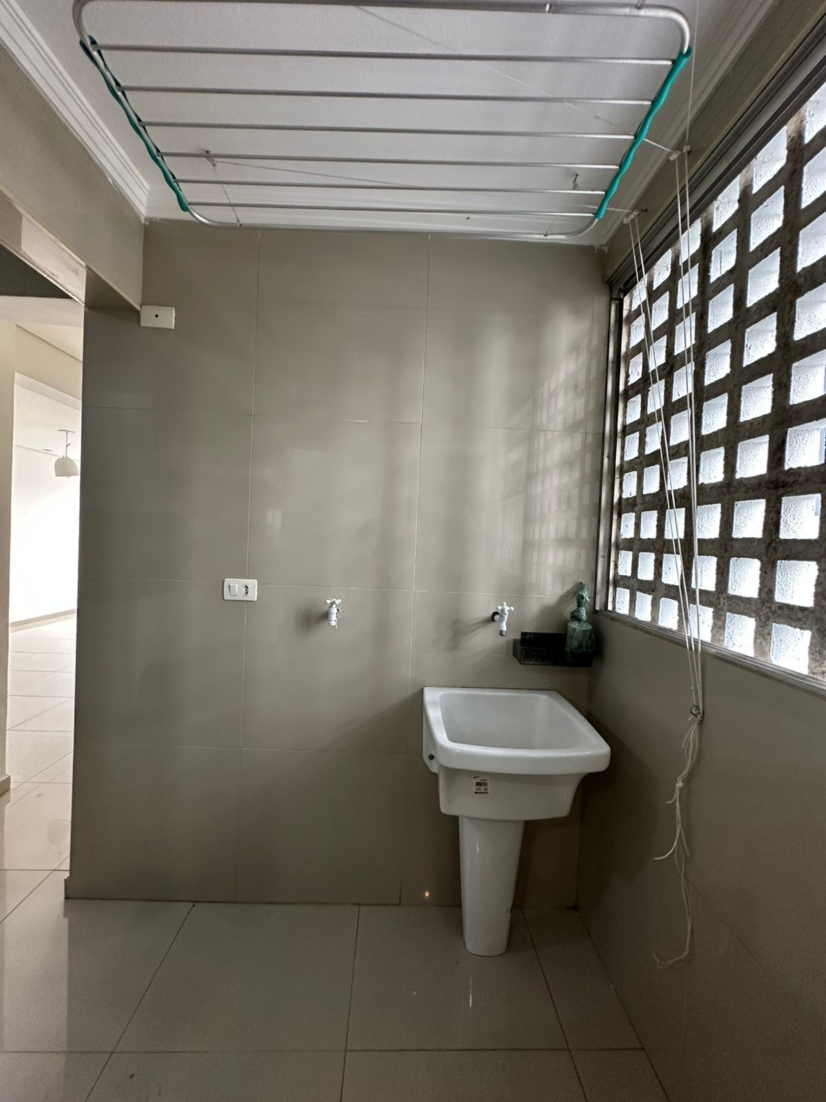 Apartamento para alugar com 3 quartos, 74m² - Foto 8