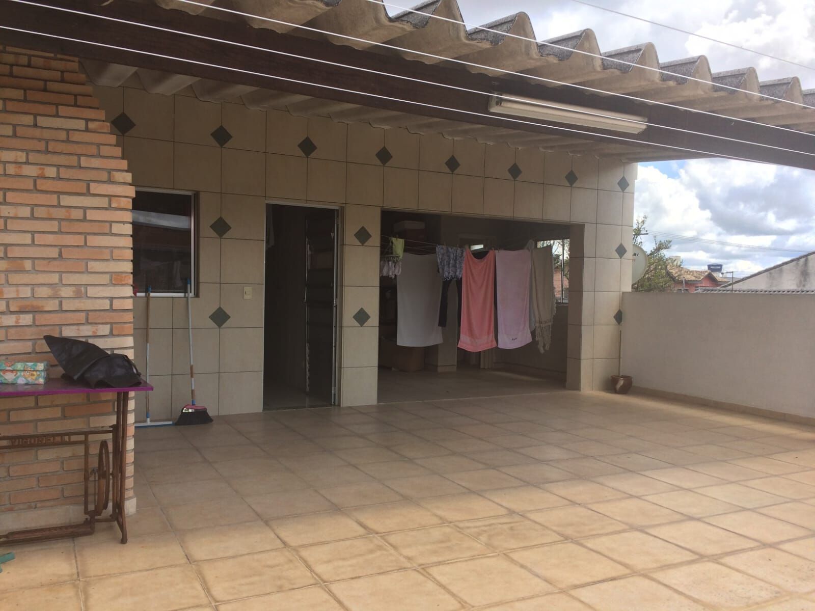 Casa, 4 quartos, 254 m² - Foto 1