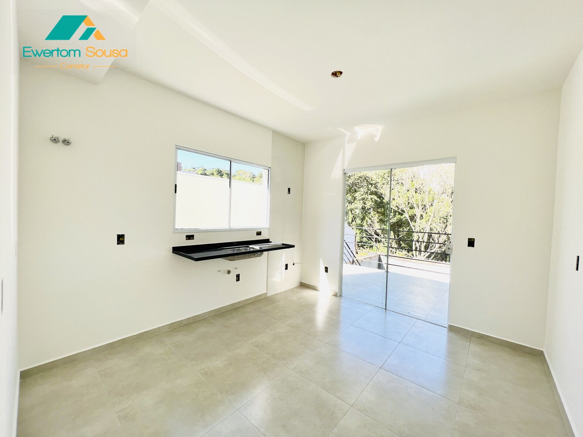 Casa à venda com 2 quartos, 74m² - Foto 13