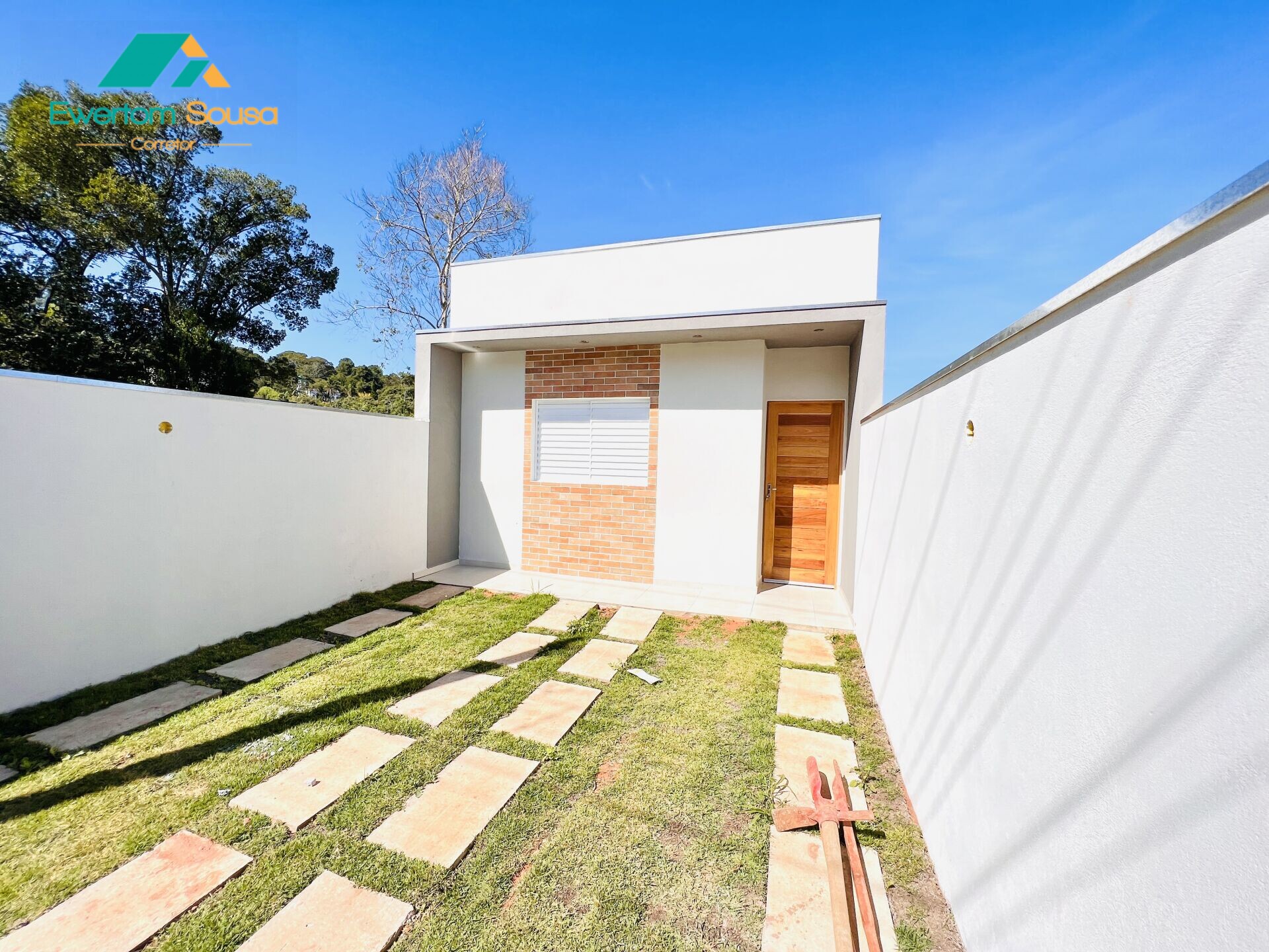 Casa à venda com 2 quartos, 74m² - Foto 3