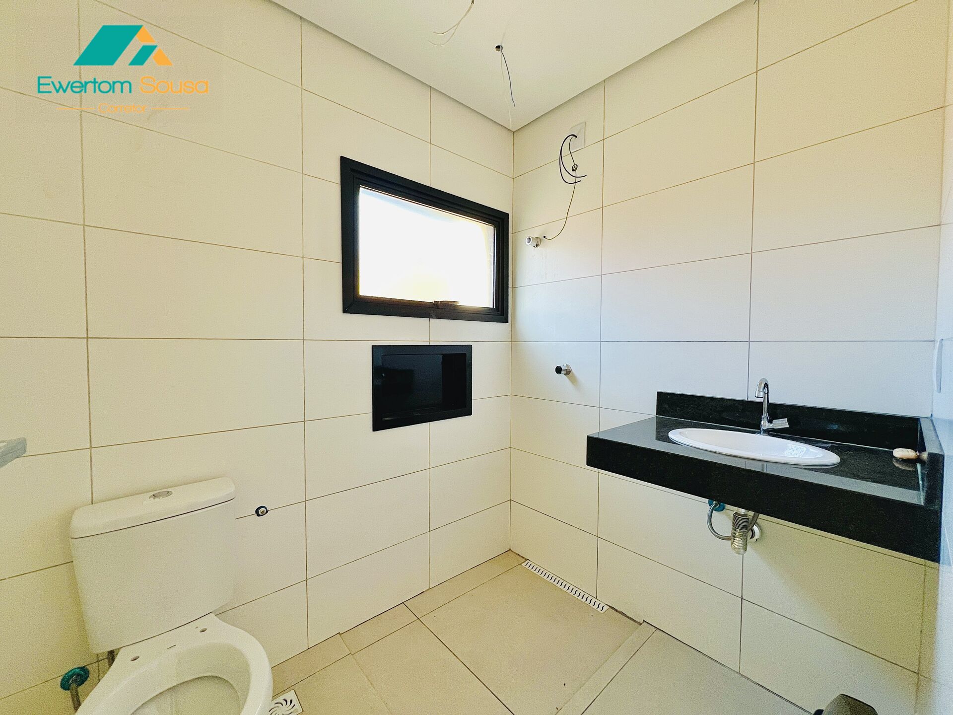 Apartamento à venda com 2 quartos, 75m² - Foto 9