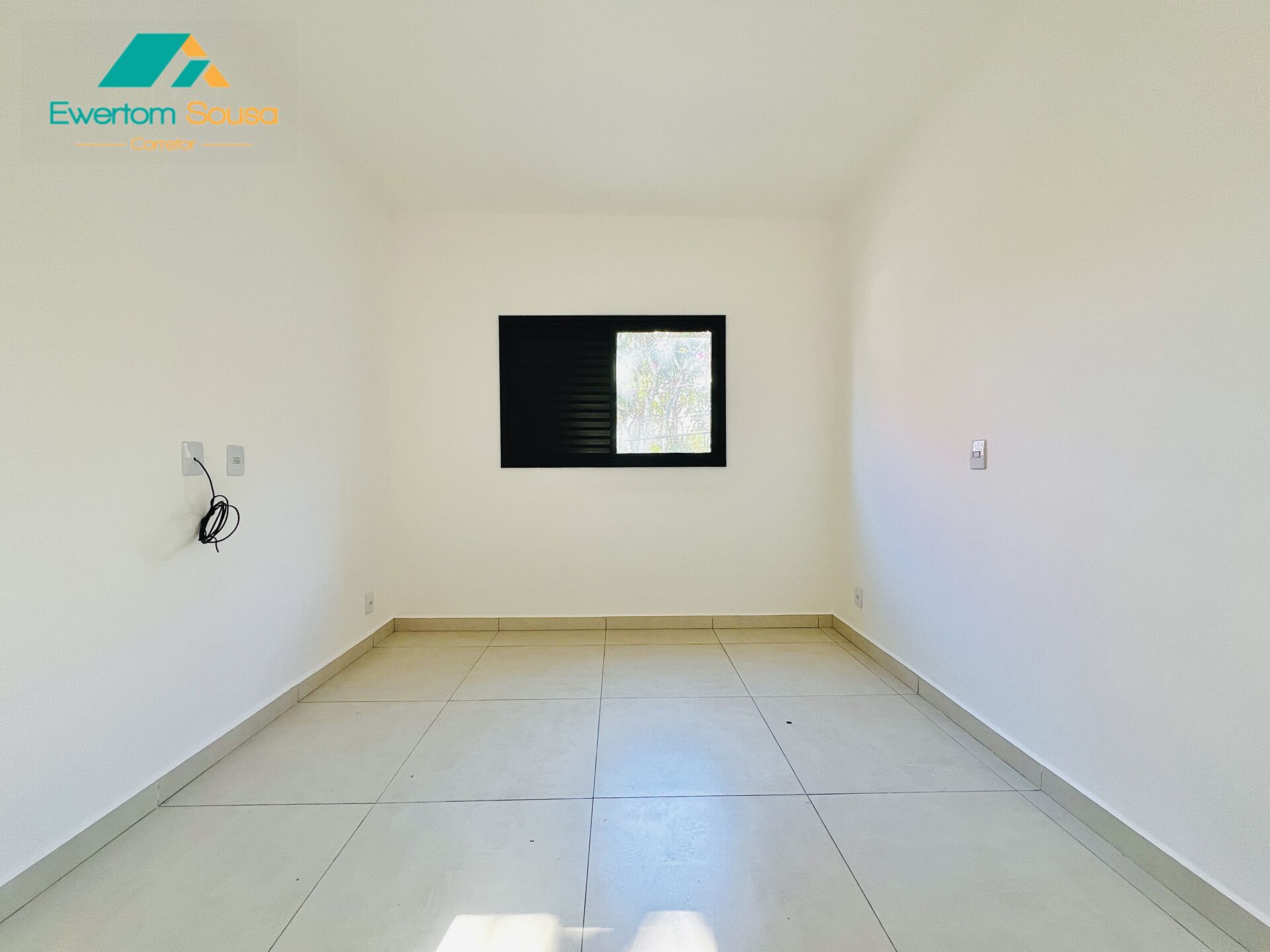 Apartamento à venda com 2 quartos, 75m² - Foto 7