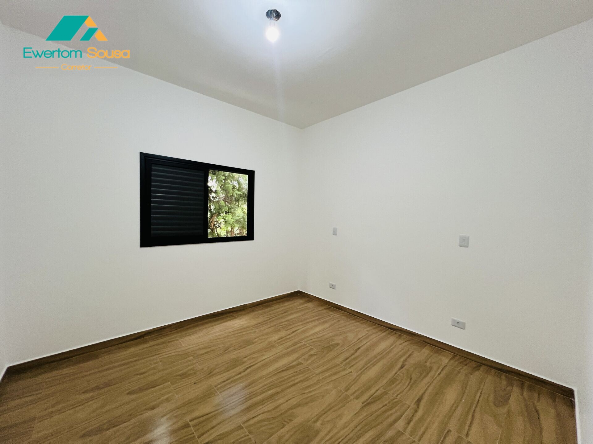 Casa à venda com 3 quartos, 163m² - Foto 7