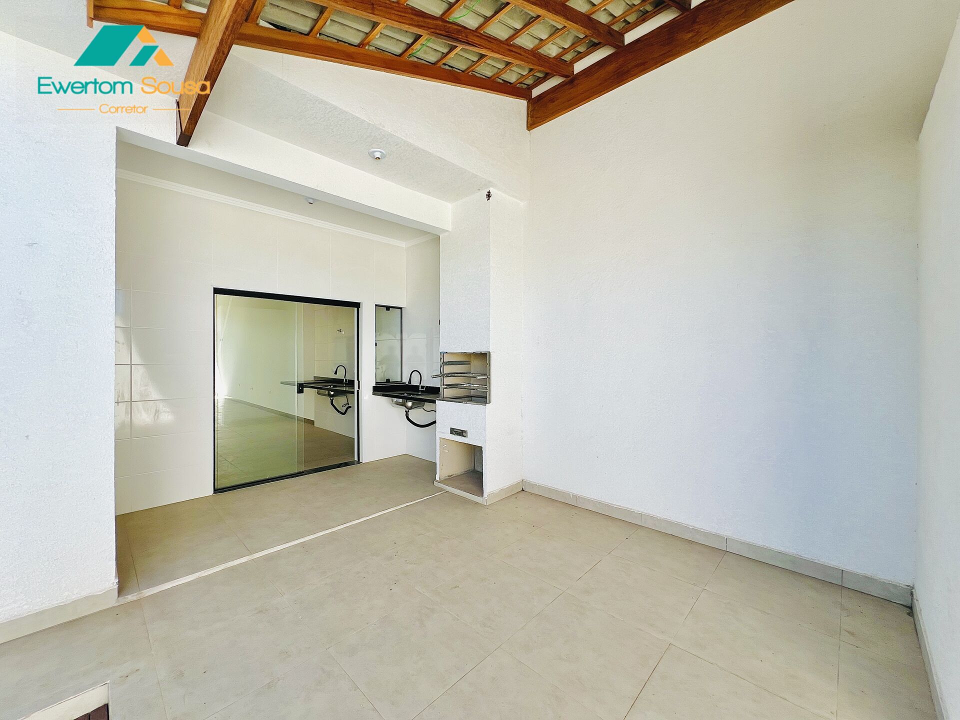 Casa à venda com 3 quartos, 104m² - Foto 10