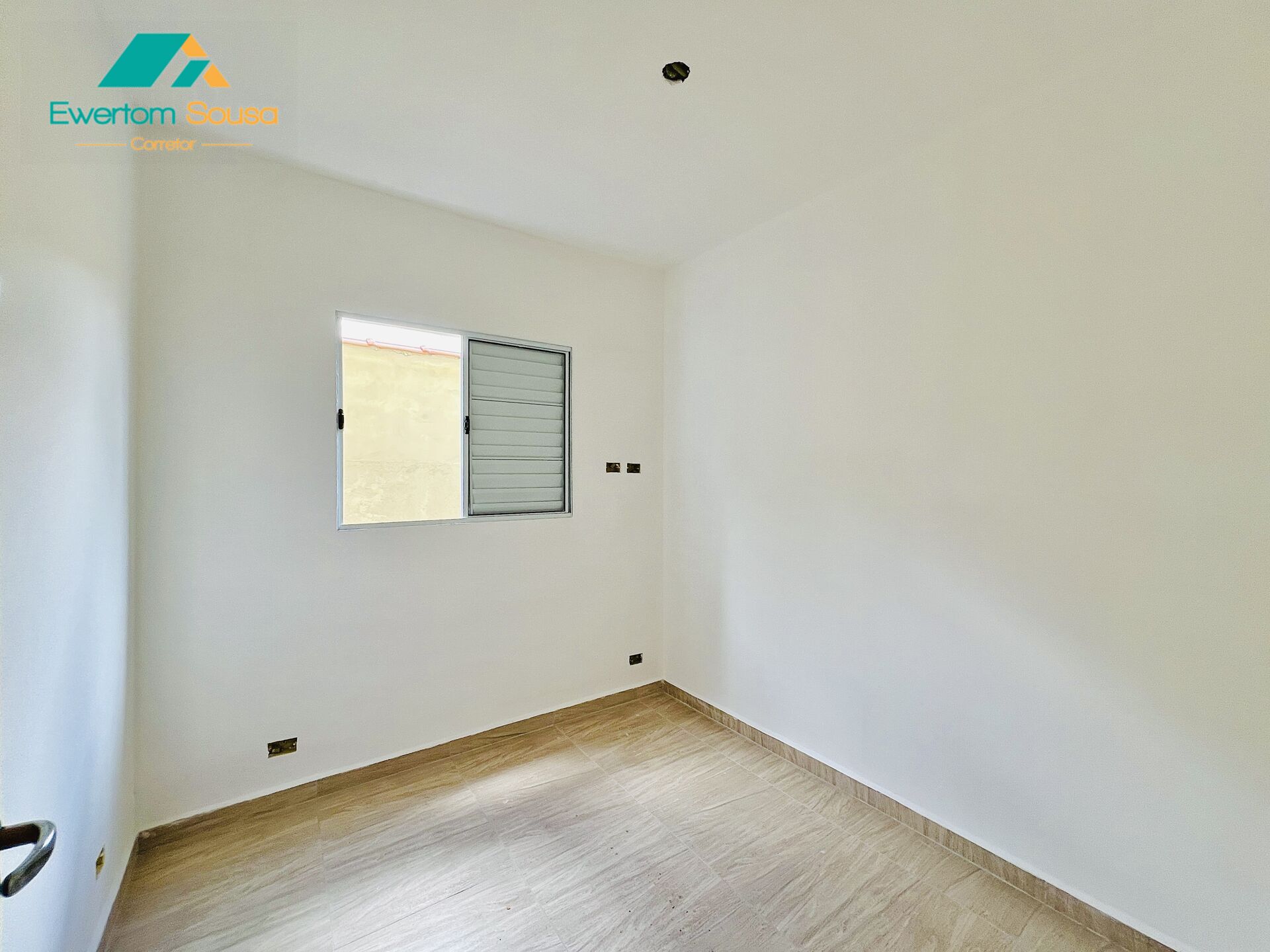 Casa à venda com 3 quartos, 70m² - Foto 10