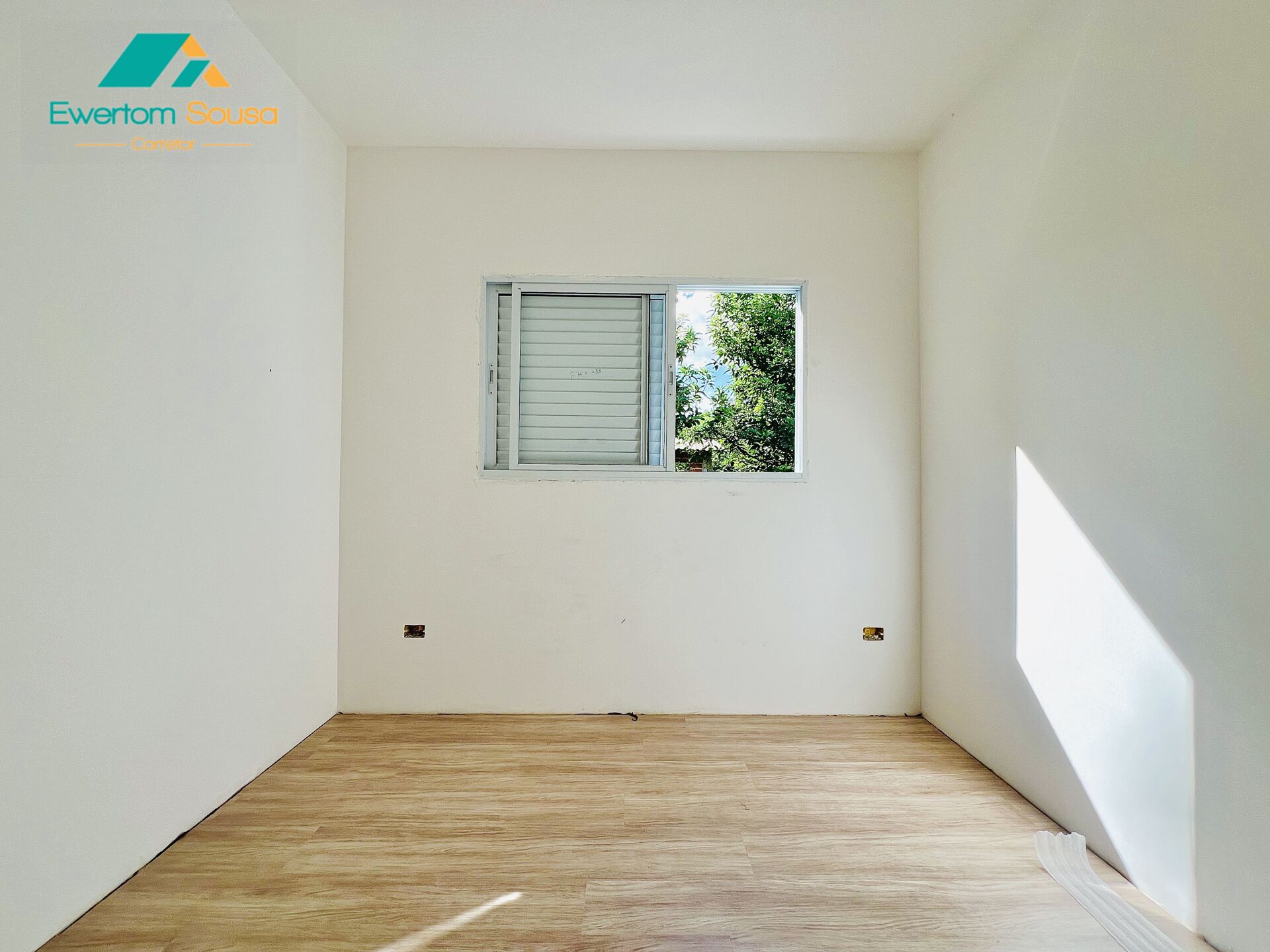 Casa à venda com 3 quartos, 120m² - Foto 13