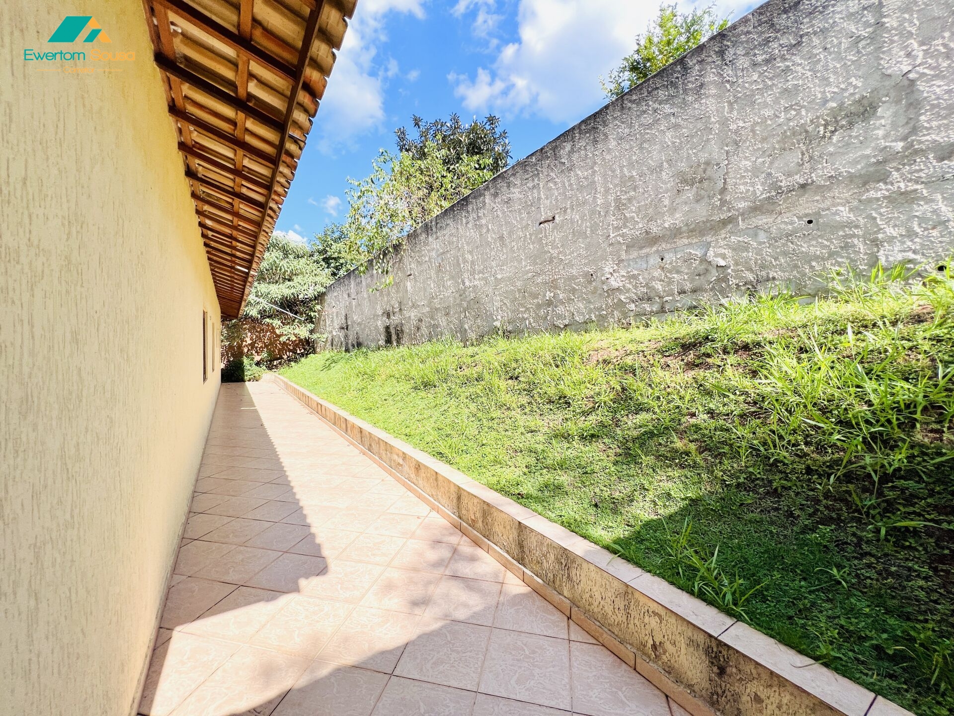 Fazenda à venda com 5 quartos, 1500m² - Foto 14