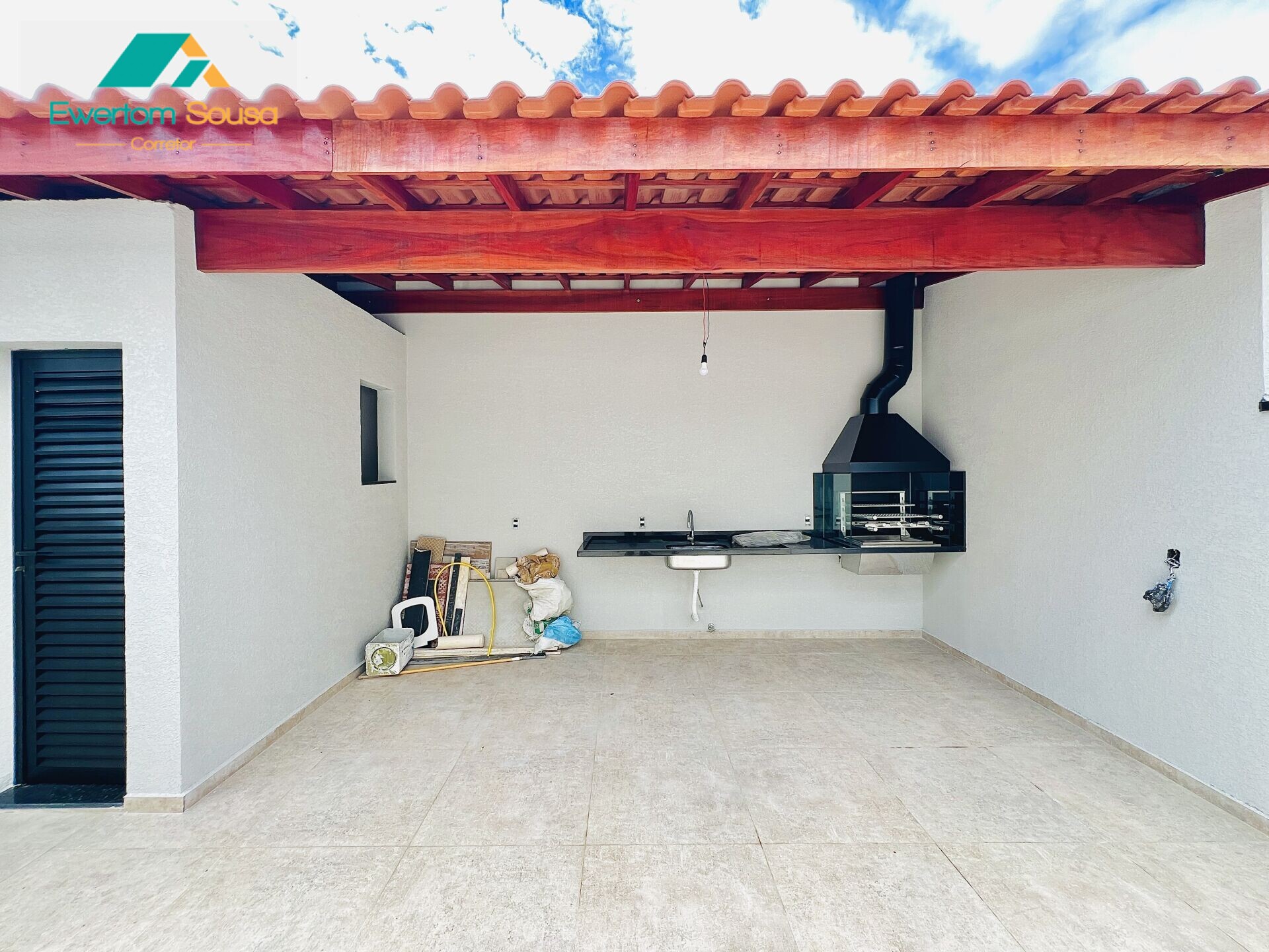 Sobrado à venda com 3 quartos, 130m² - Foto 4