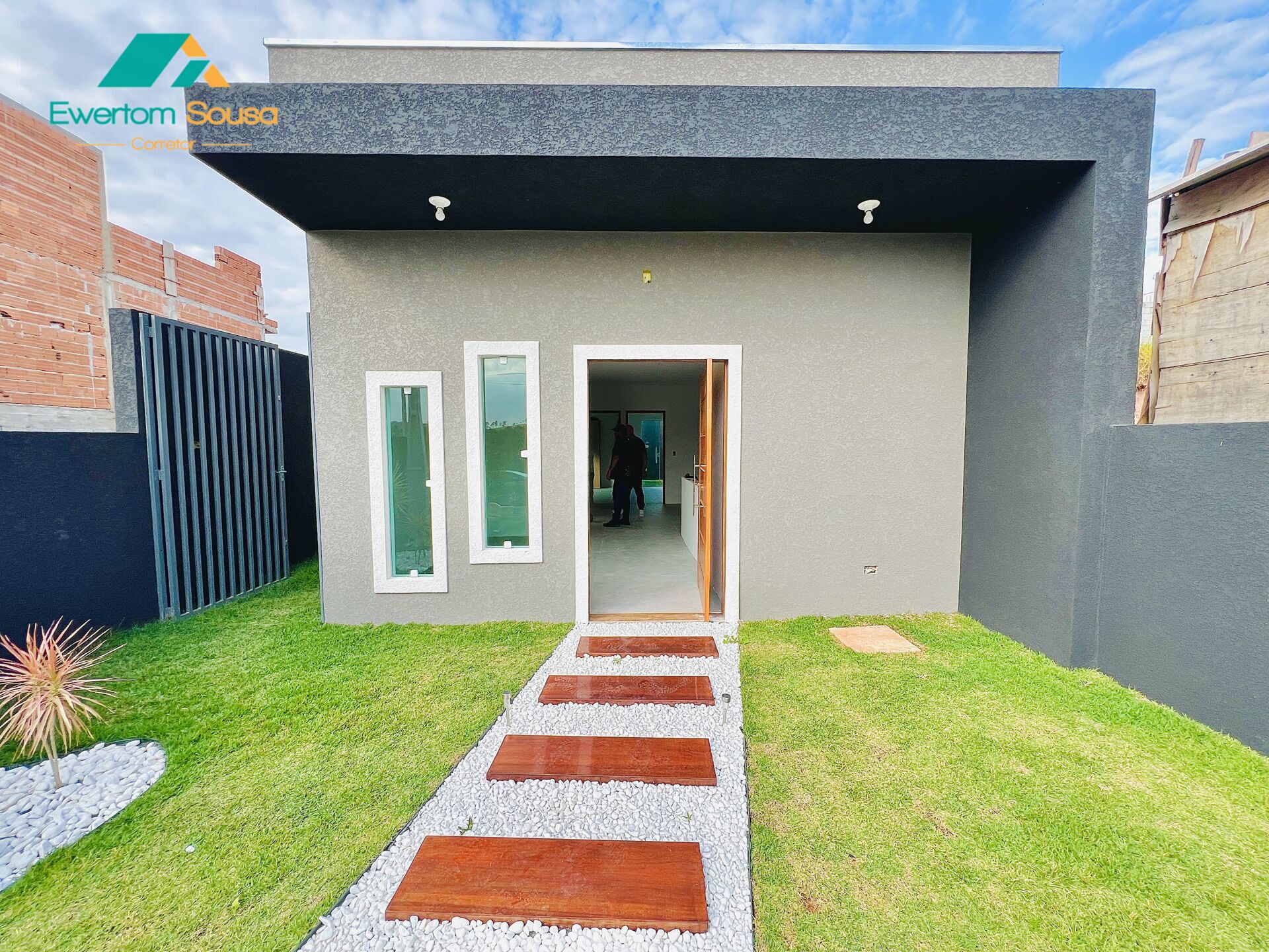 Casa à venda com 2 quartos, 66m² - Foto 16