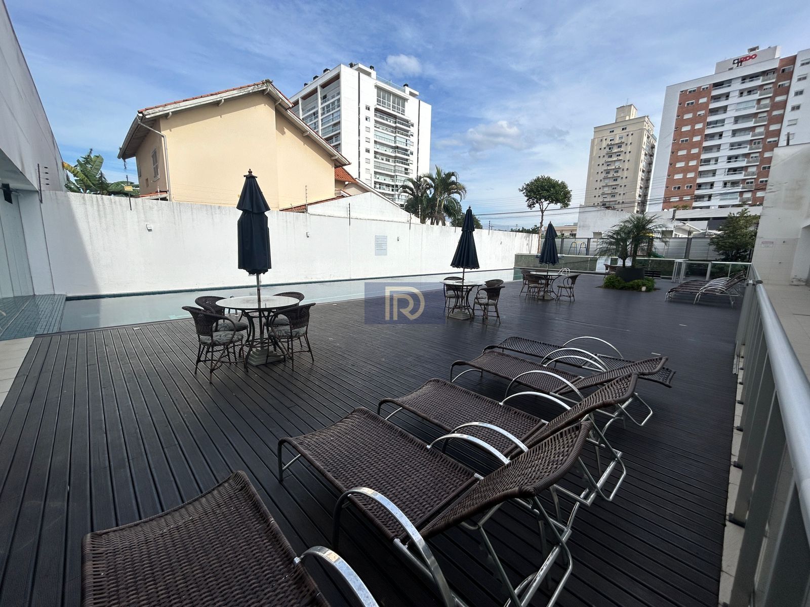 Apartamento à venda com 2 quartos, 92m² - Foto 27